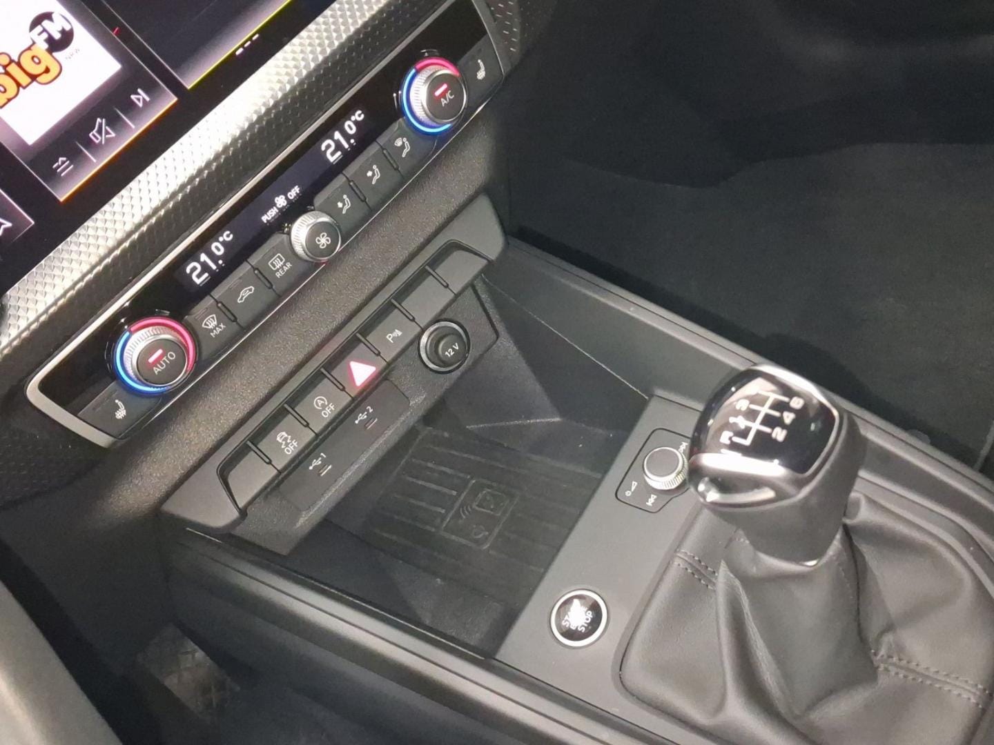 Bild über Audi A1 Sportback S line 30 TFSI Schaltgetriebe - für weitere Informationen kontaktieren Sie den Audi Partner