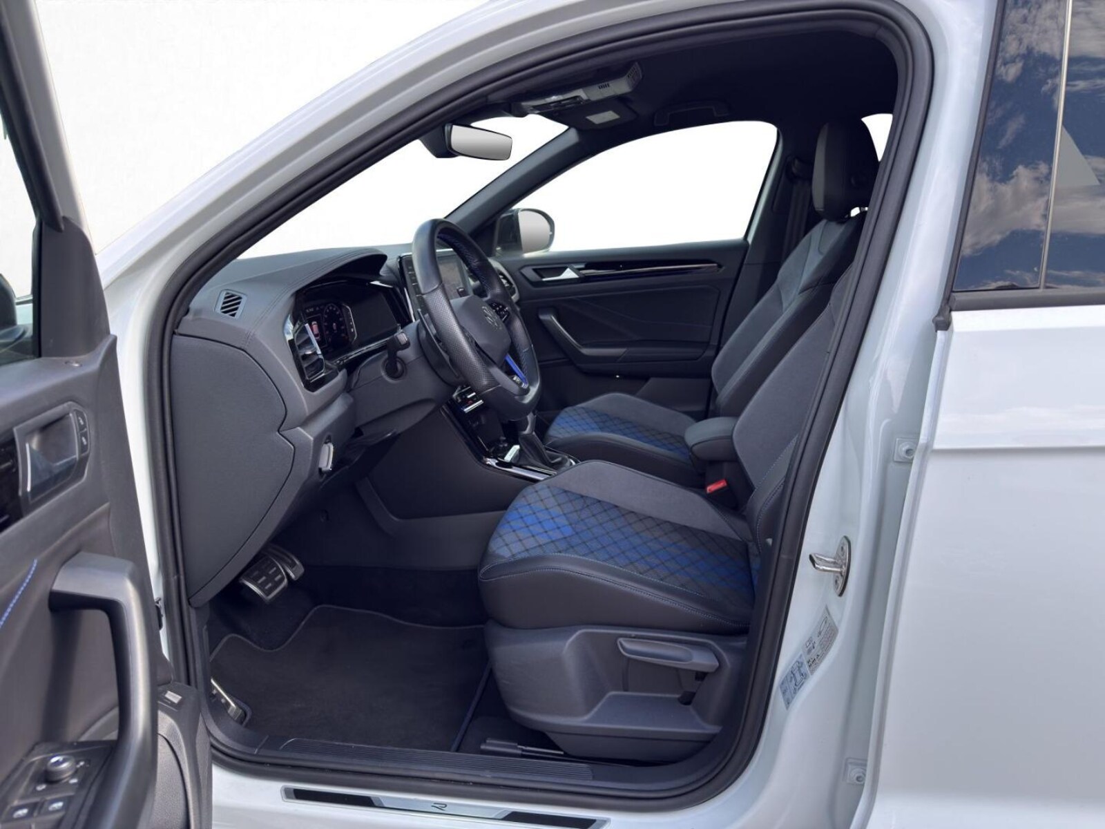 Volkswagen T-Roc – Bild 12