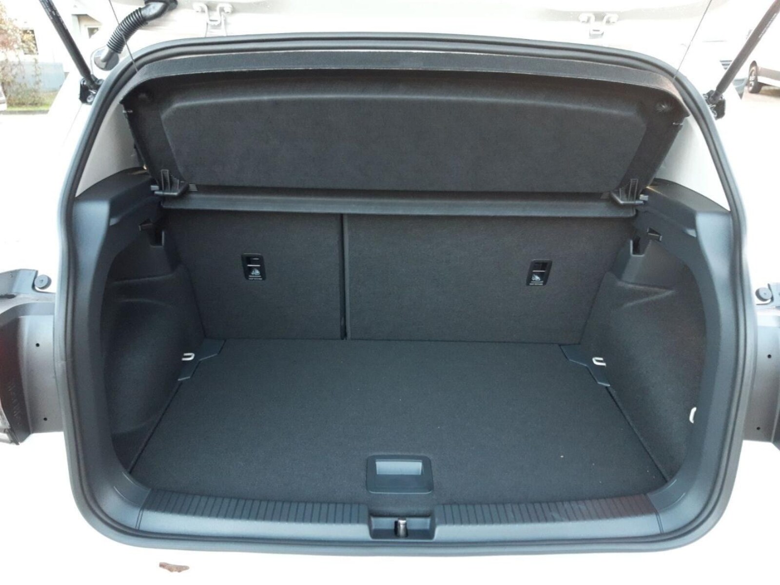 Volkswagen T-Cross – Bild 12