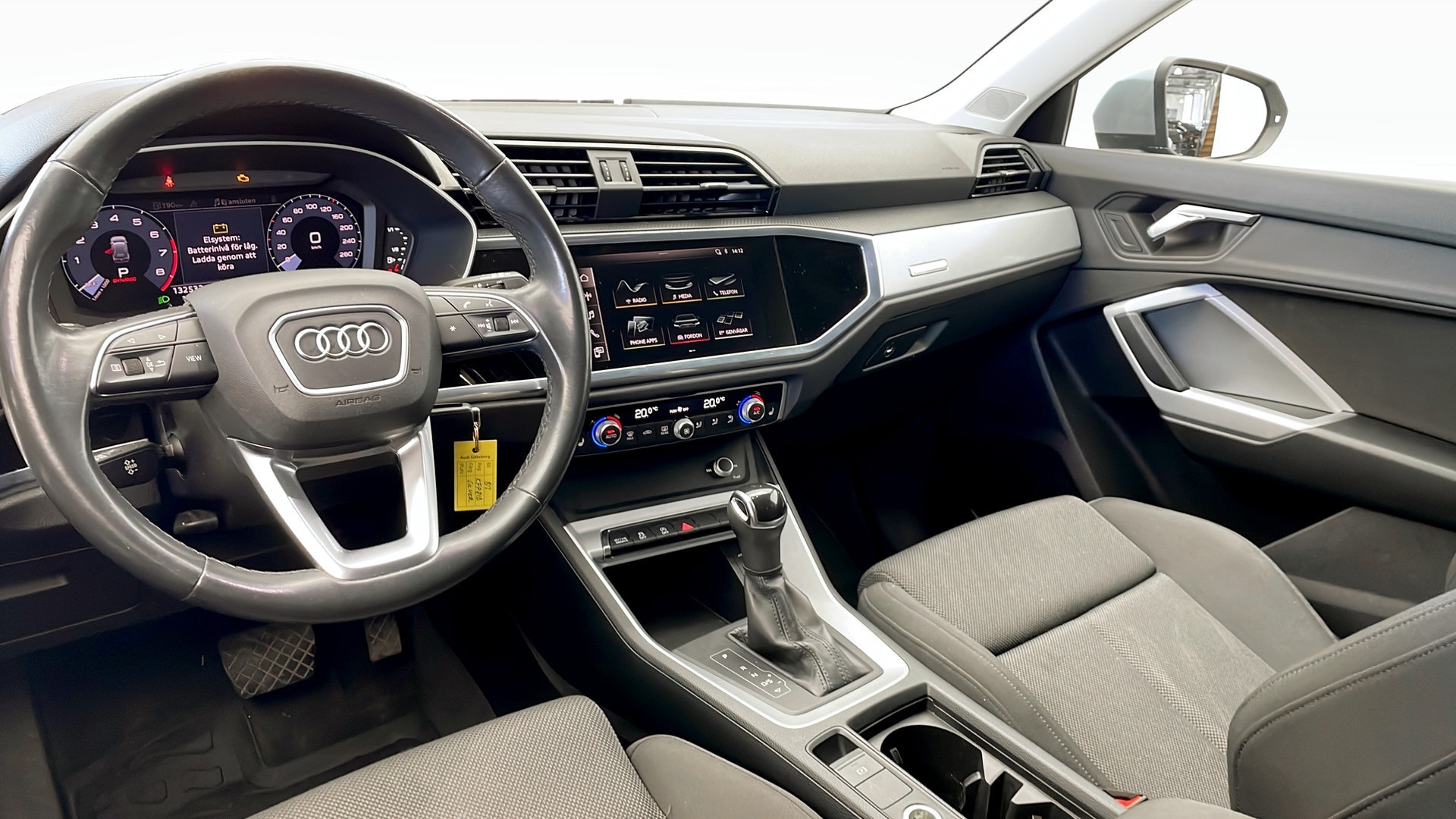 Bild som visar Audi Q3 Q3 35 TFSI Proline advanced 150 hk S tronic - för mer information kontakta din Audi Partner
