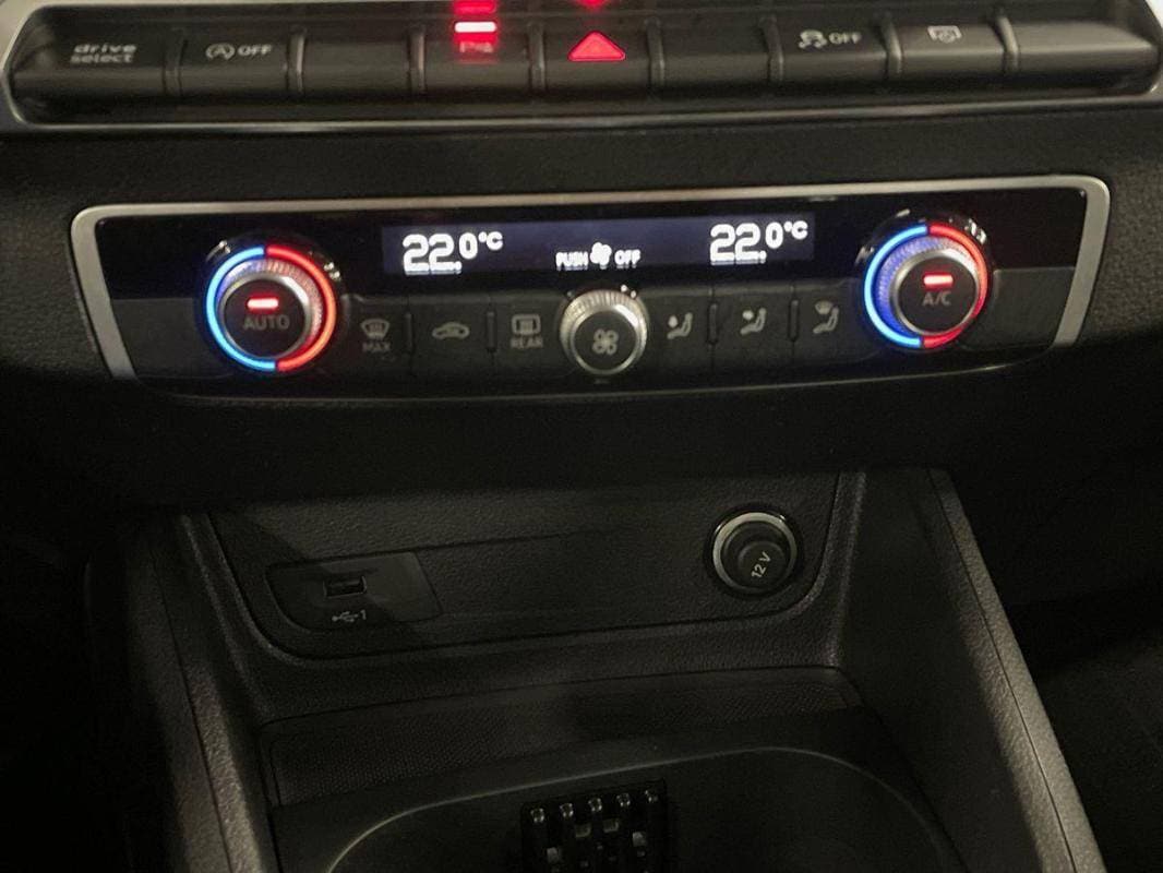 Image about Audi Q2 Business Line 30 TFSI 81 kW (110 ch) 6 vitesses