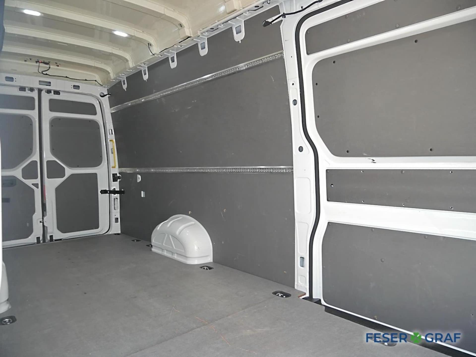 Volkswagen Crafter Kasten langer Radstand