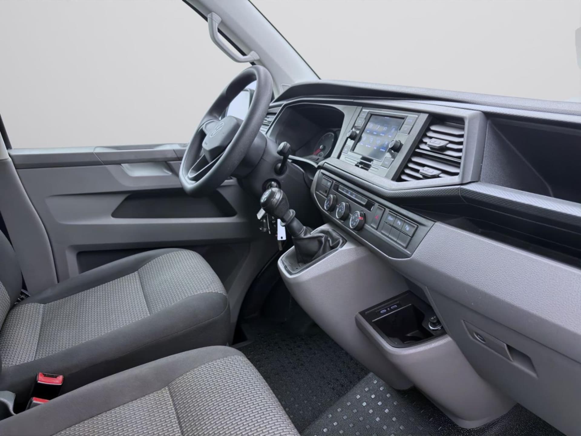 Volkswagen T6.1 Transporter Kombi kurzer Radstand