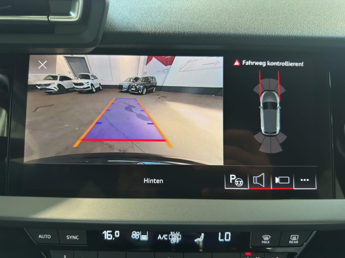 Bild über Audi A3 Sportback TFSI Schaltgetriebe - für weitere Informationen kontaktieren Sie den Audi Partner