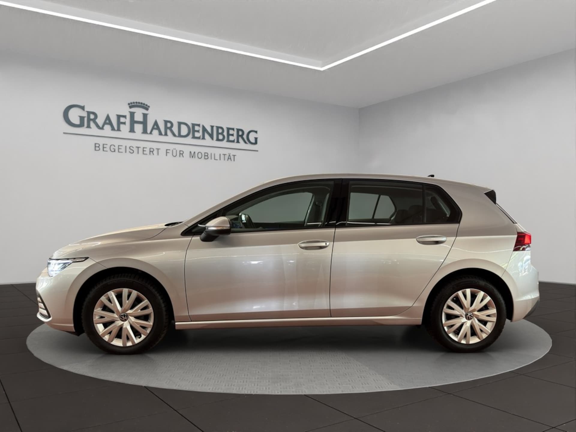 Volkswagen Golf Life