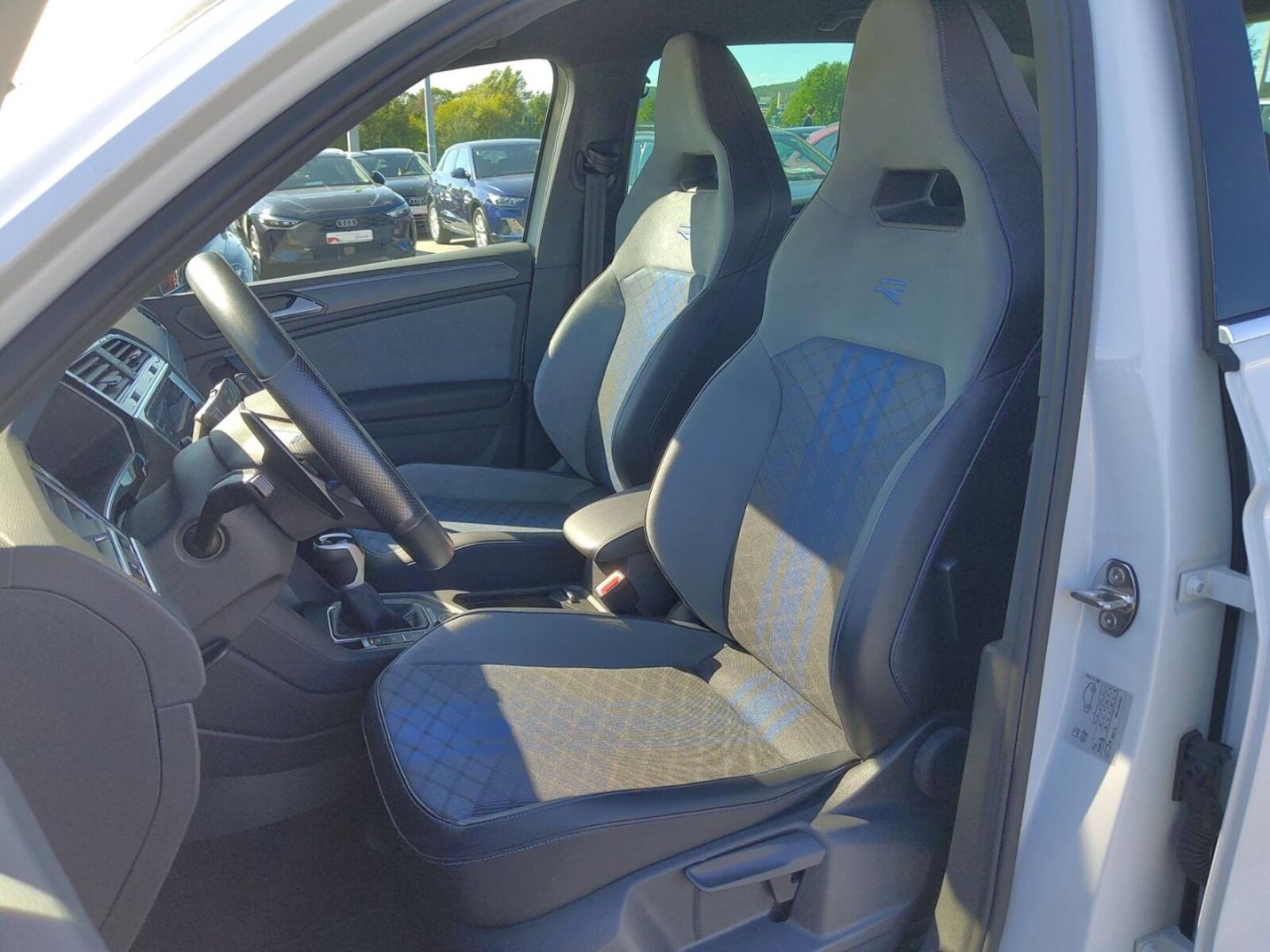 Volkswagen Tiguan – Bild 12