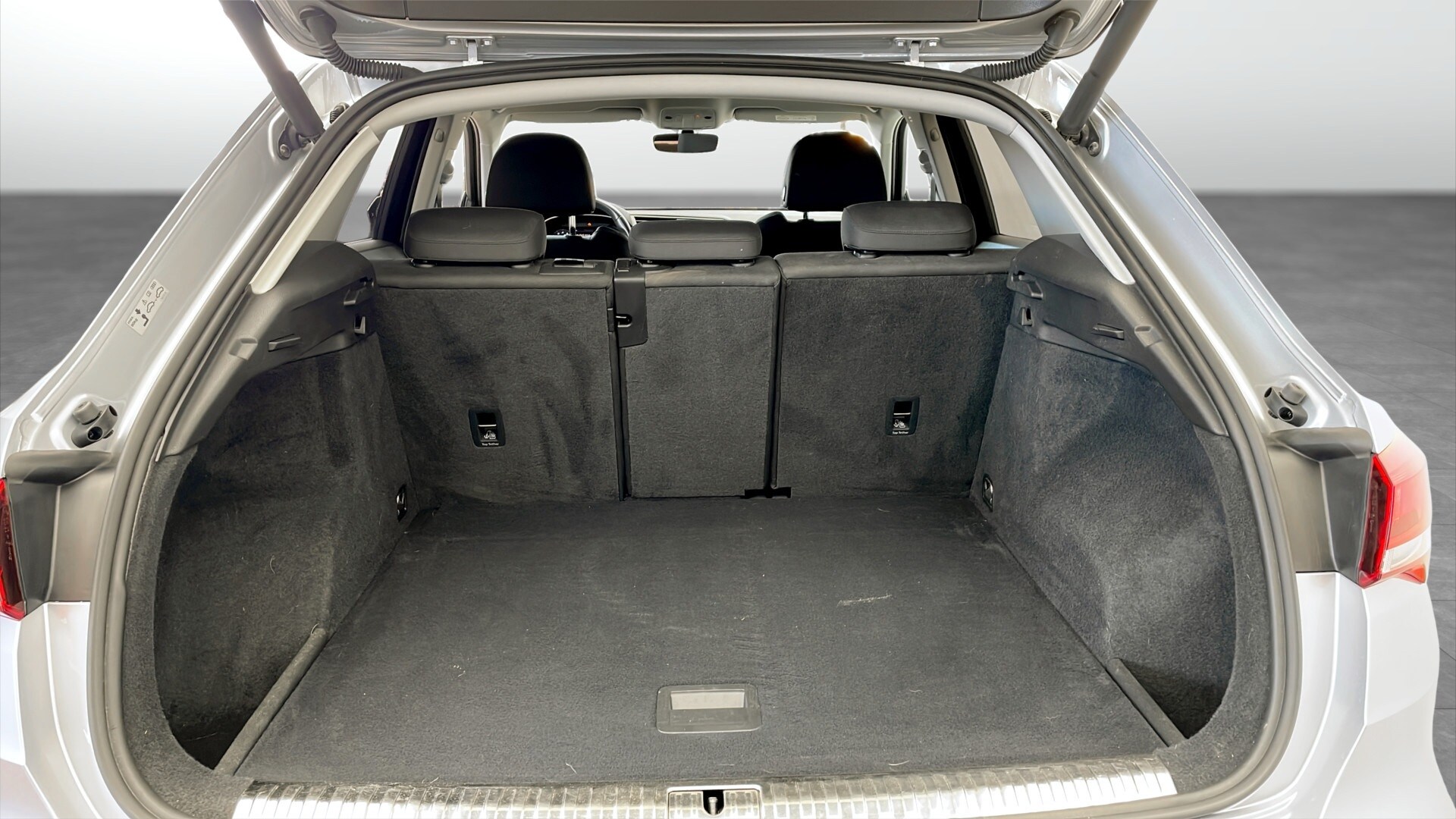 Bild som visar&nbsp;Audi Q3&nbsp;Q3 35 TFSI Proline advanced 150 hk S tronic - för mer information kontakta din Audi Partner