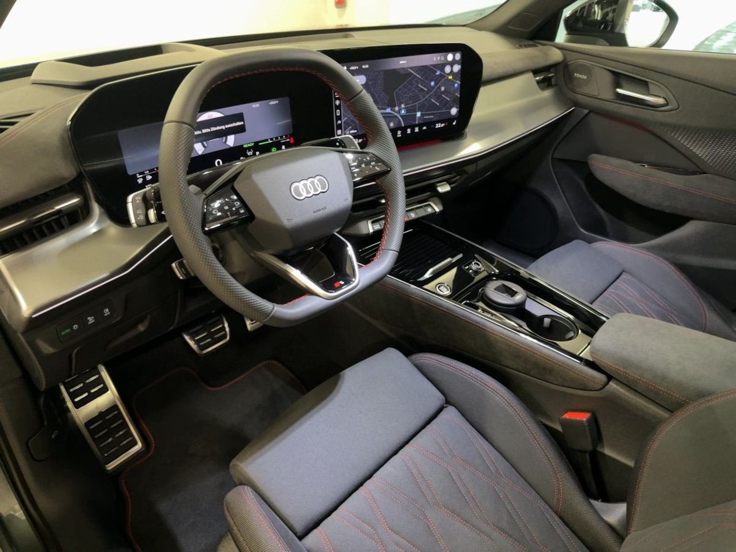 Bild über Audi Q3 SUV e-hybrid e-hybrid 200 kW S tronic - für weitere Informationen kontaktieren Sie den Audi Partner
