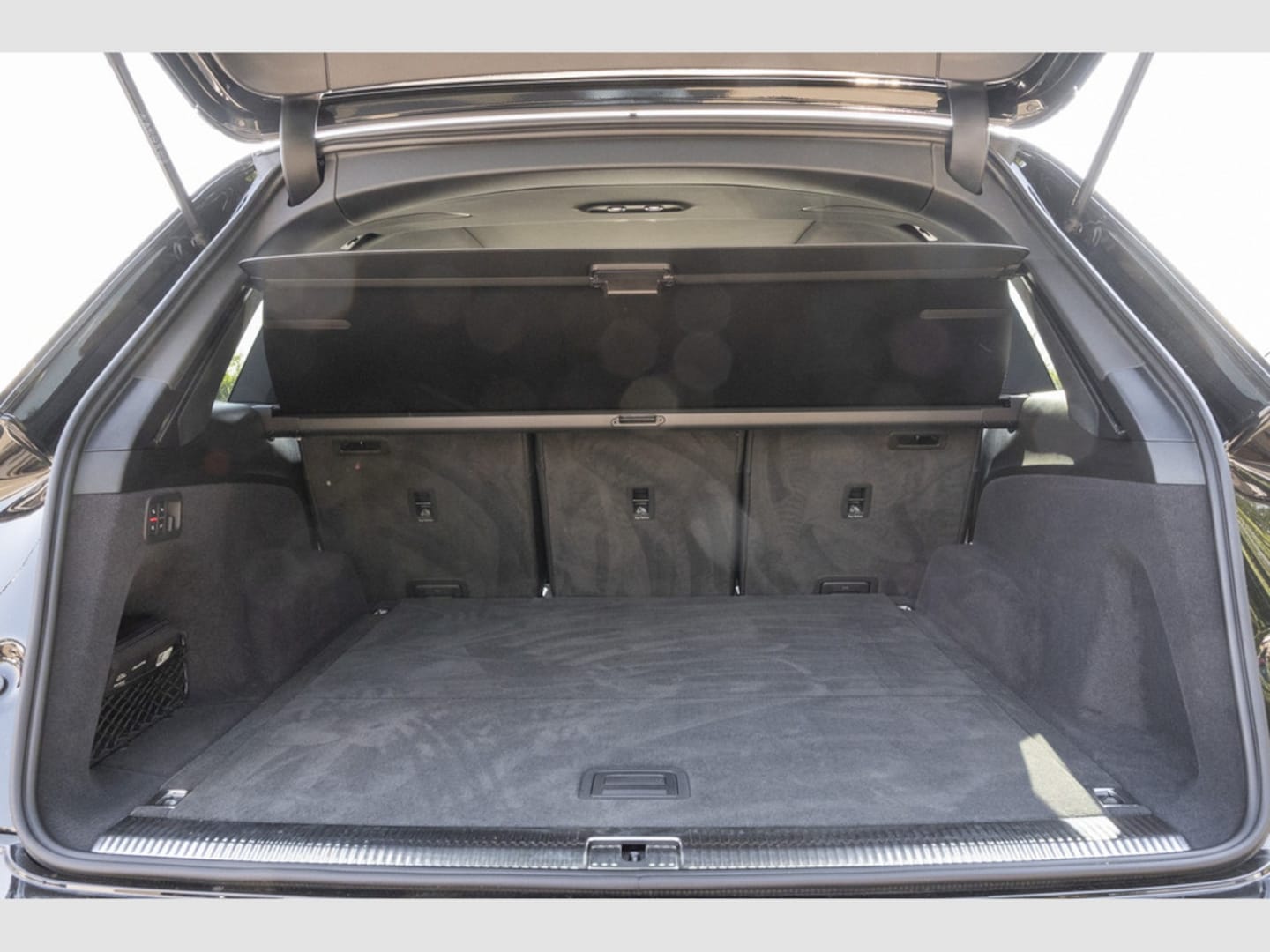 Bild über Audi Q7 SUV S line business TDI quattro 210 kW tiptronic - für weitere Informationen kontaktieren Sie den Audi Partner