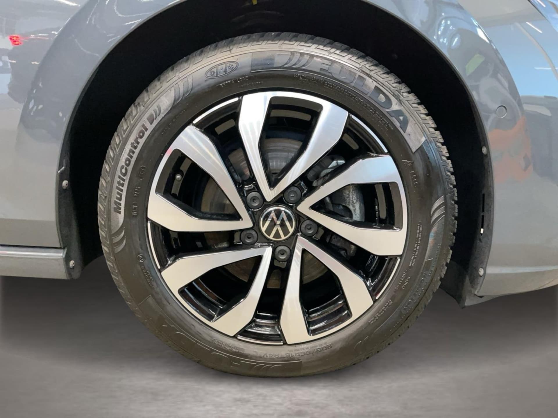 Volkswagen Golf Active