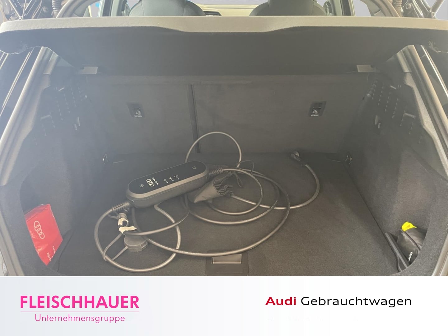 Bild über Audi A3 Sportback TFSI e 40 TFSI e S tronic - für weitere Informationen kontaktieren Sie den Audi Partner