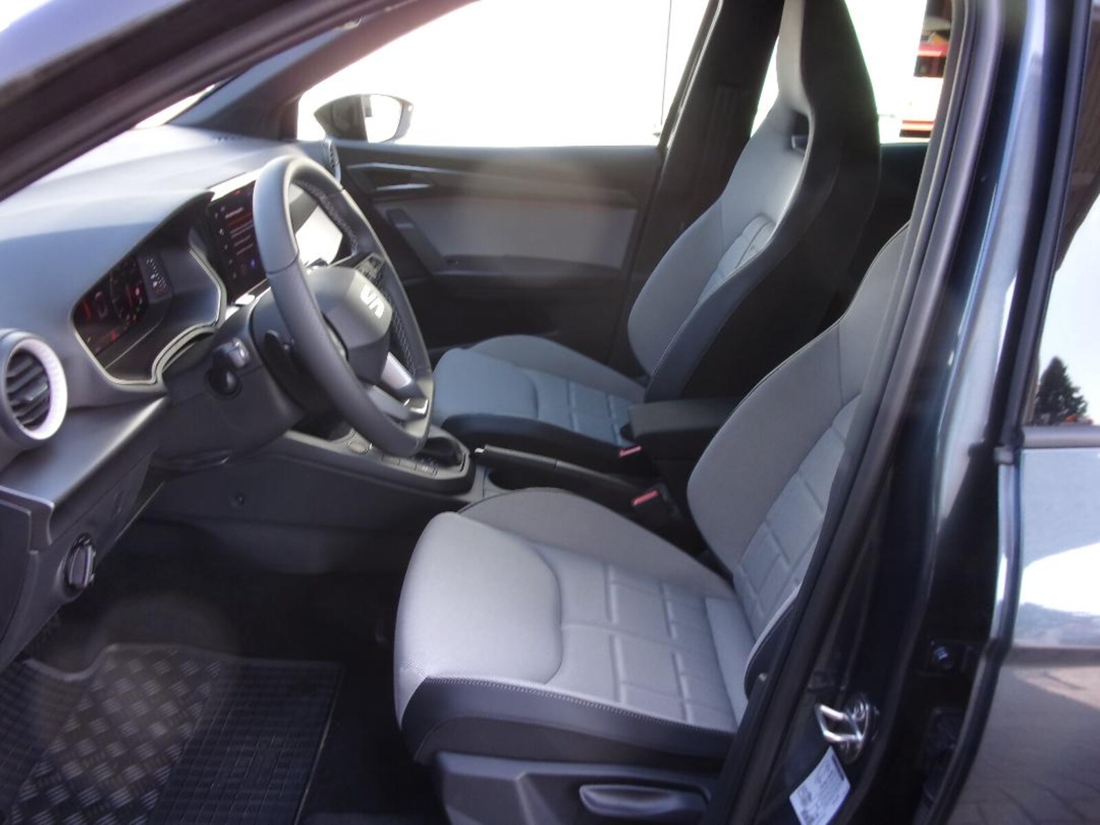 SEAT Arona – Bild 10