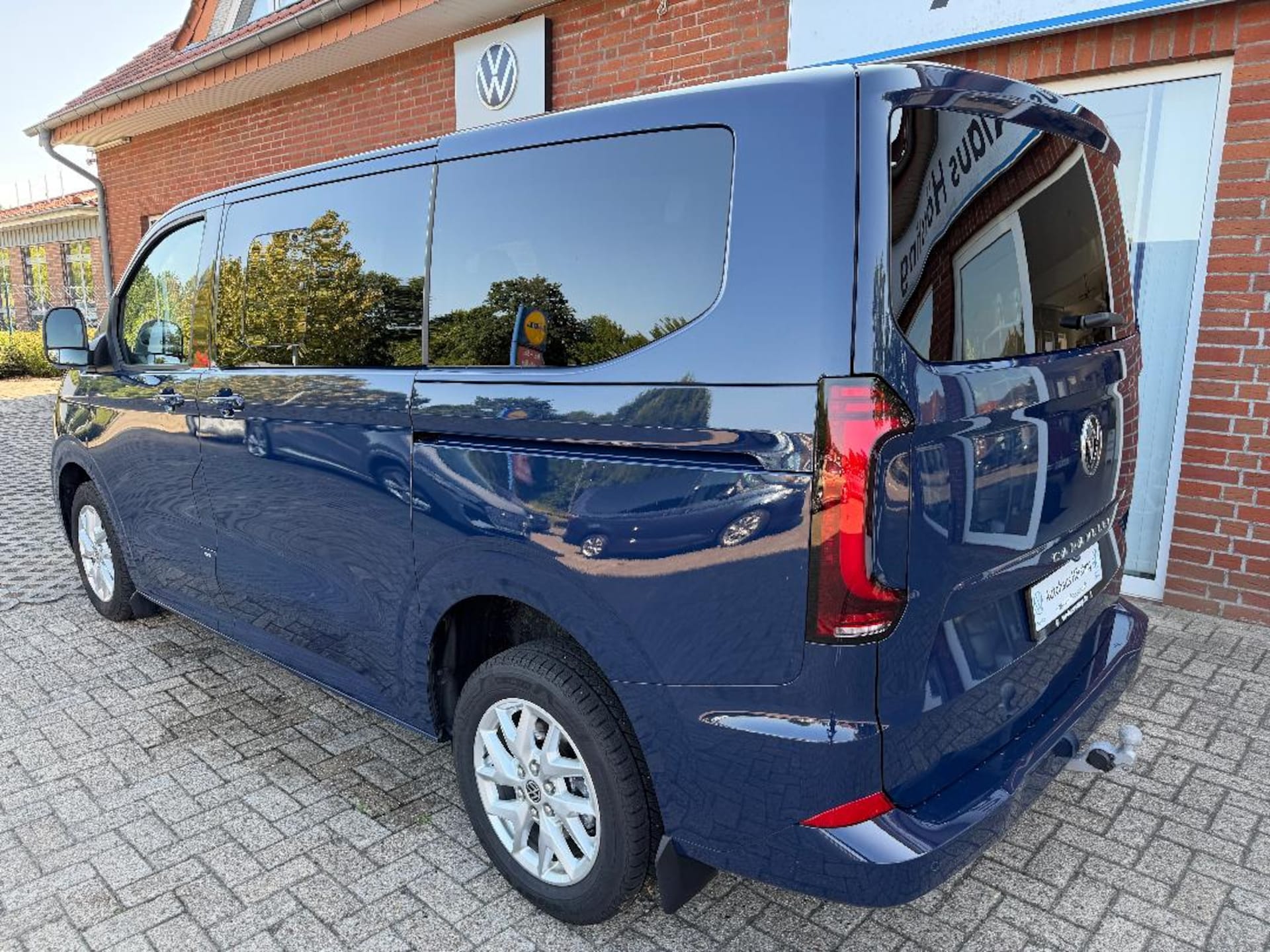 Volkswagen Caravelle Style