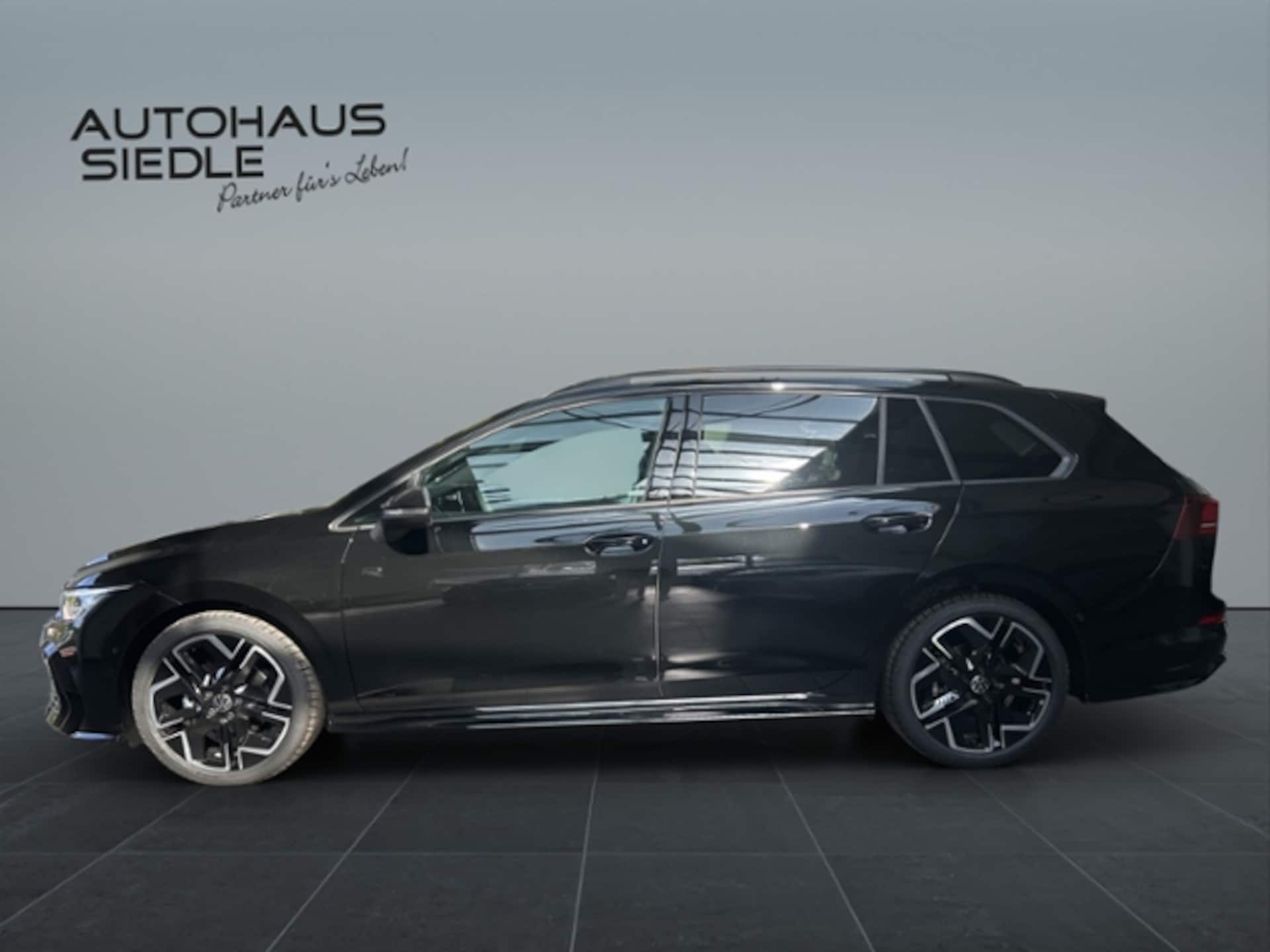 Volkswagen Golf Variant R-Line