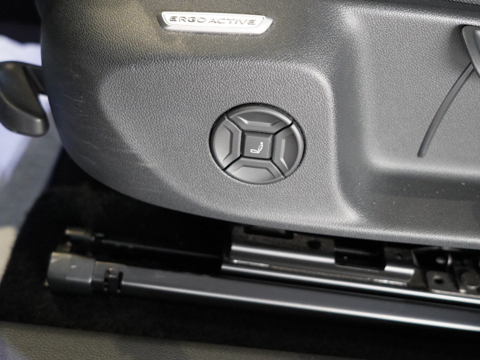 Volkswagen T-Roc – Bild 15