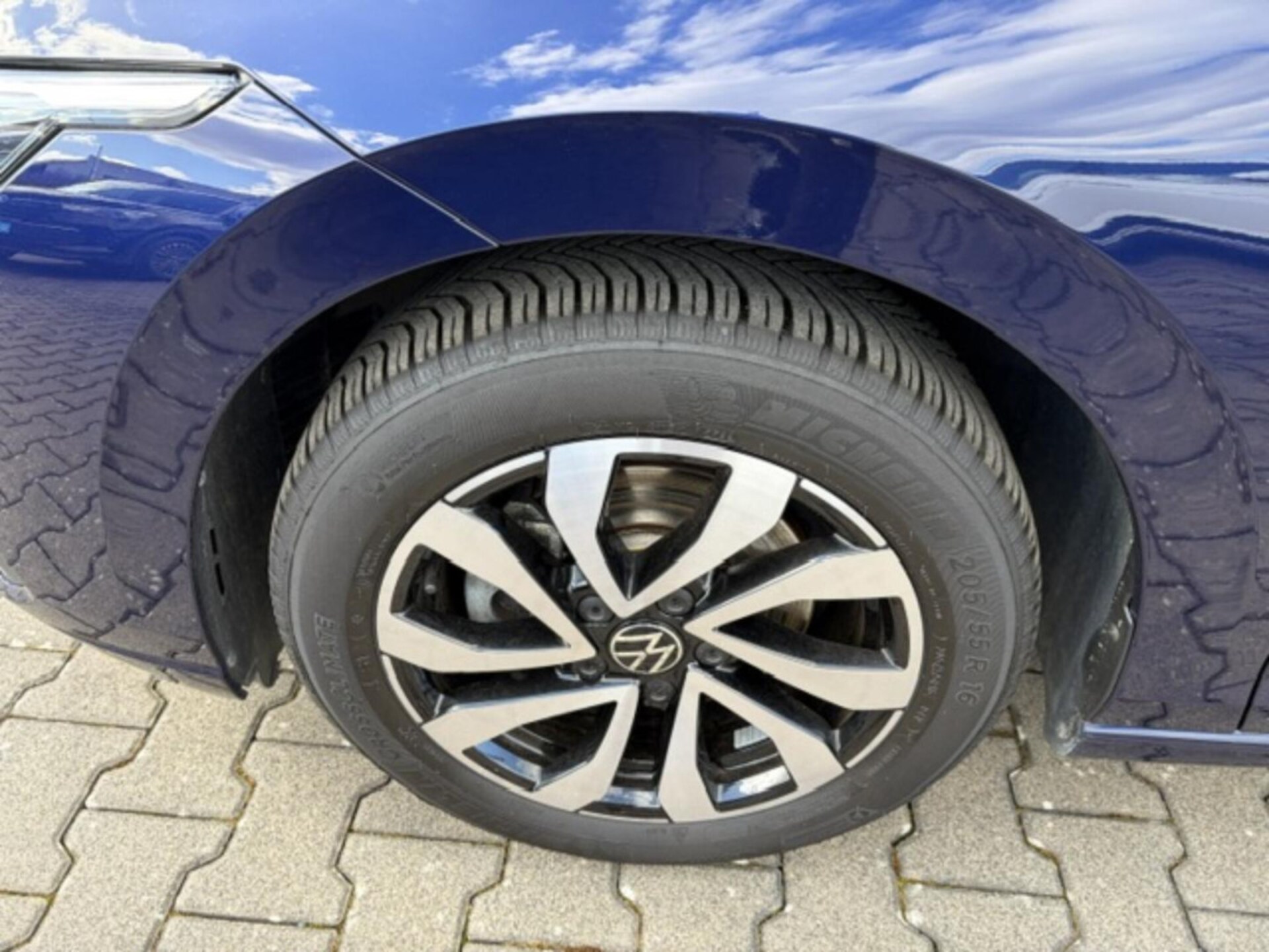 Volkswagen Golf Active