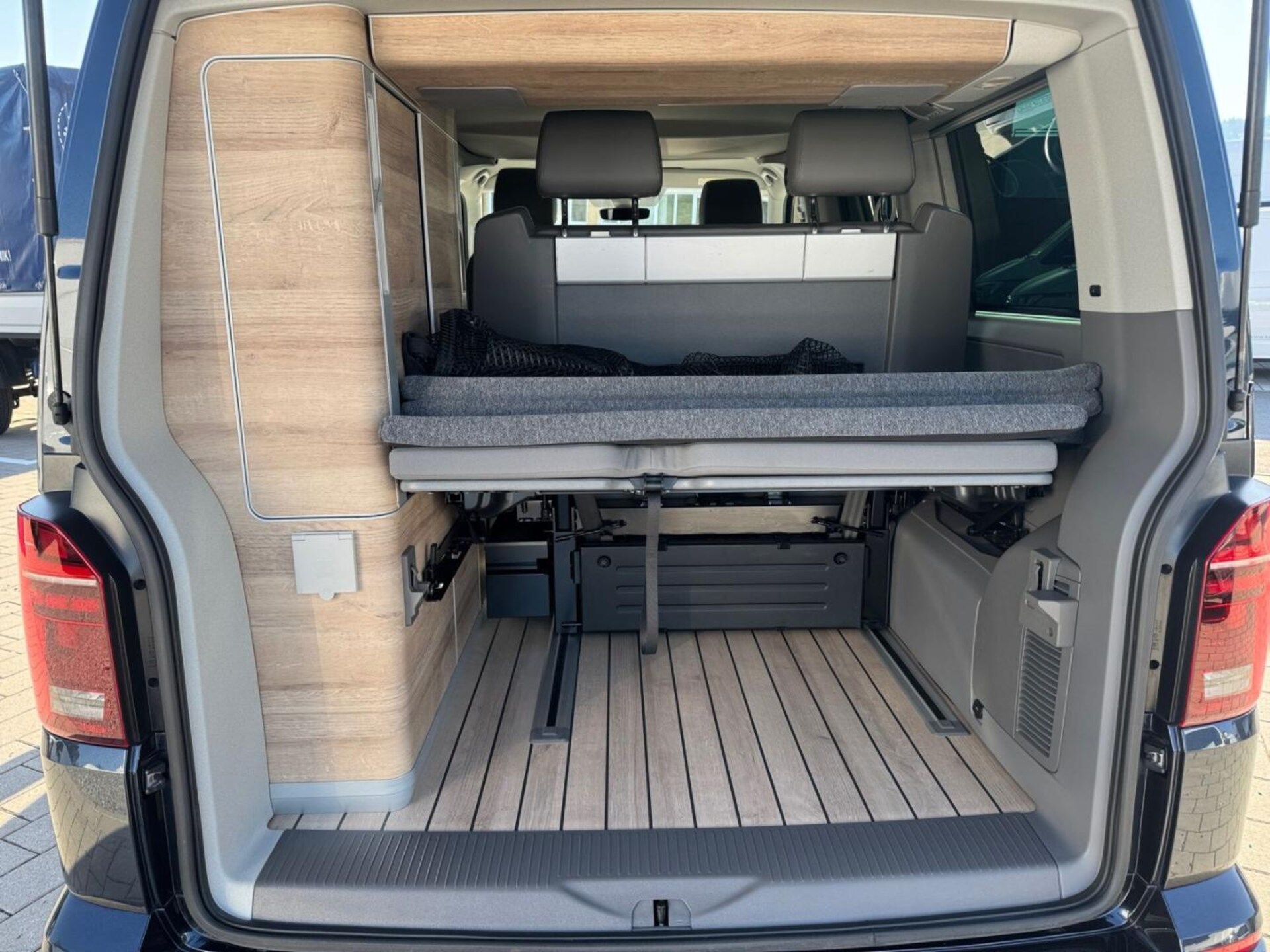 Volkswagen T6.1 California Ocean