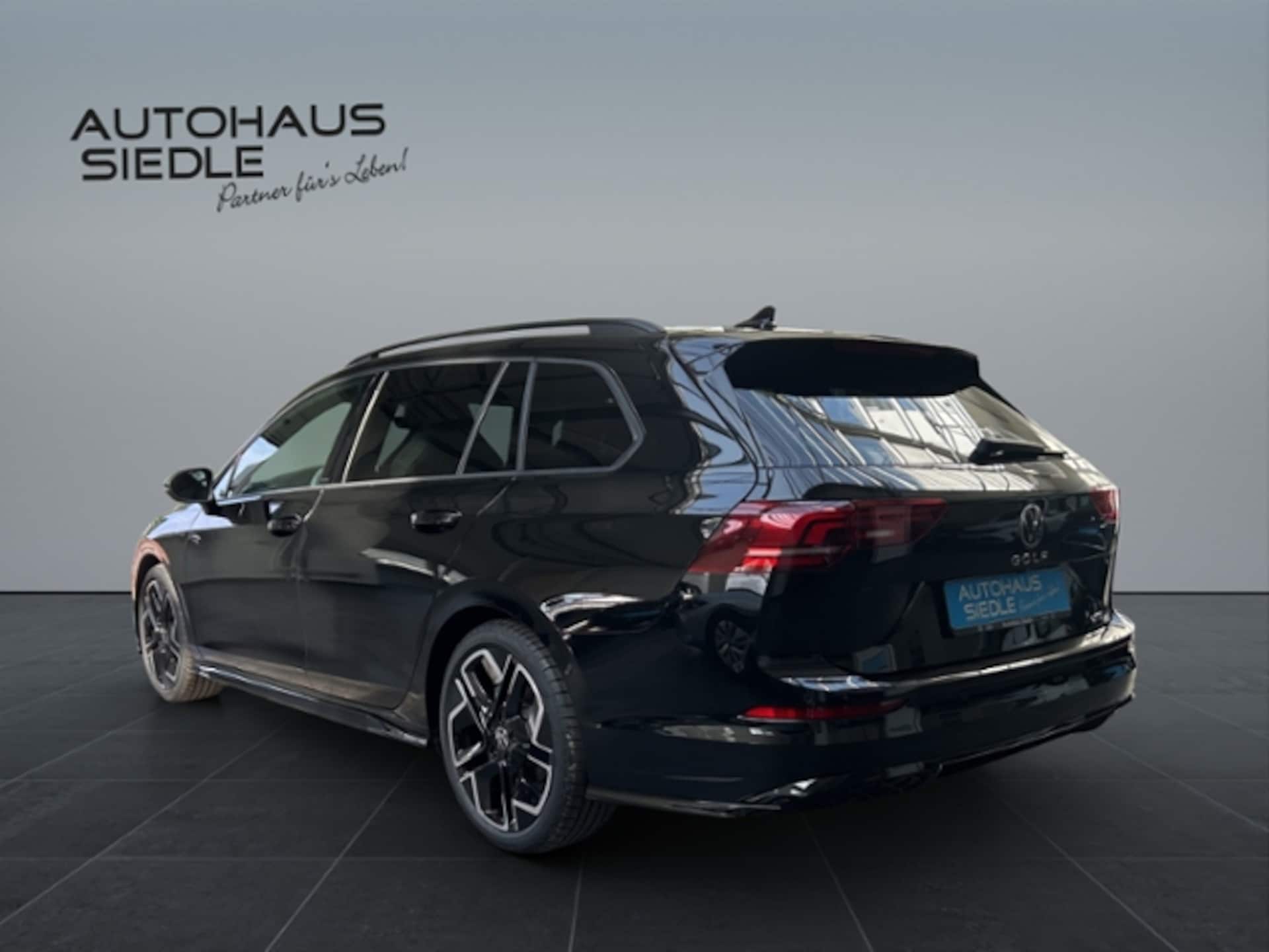 Volkswagen Golf Variant R-Line