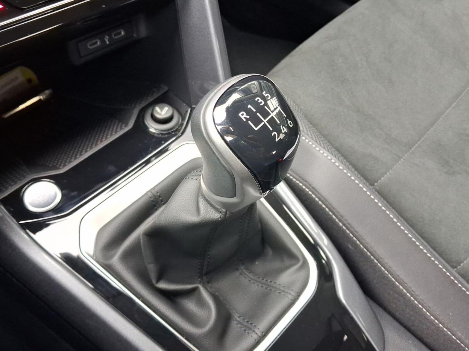 Volkswagen T-Roc – Bild 11