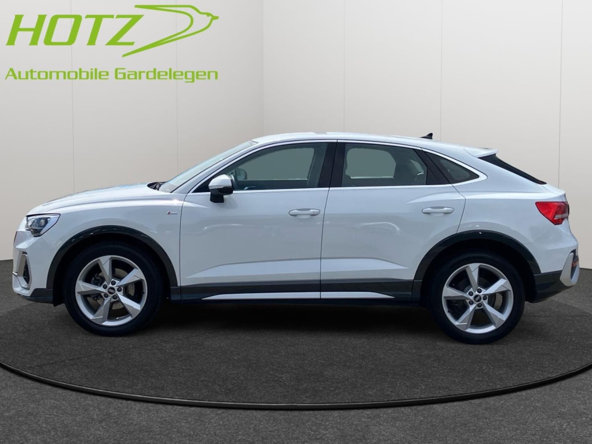 Audi Q3 Sportback S line