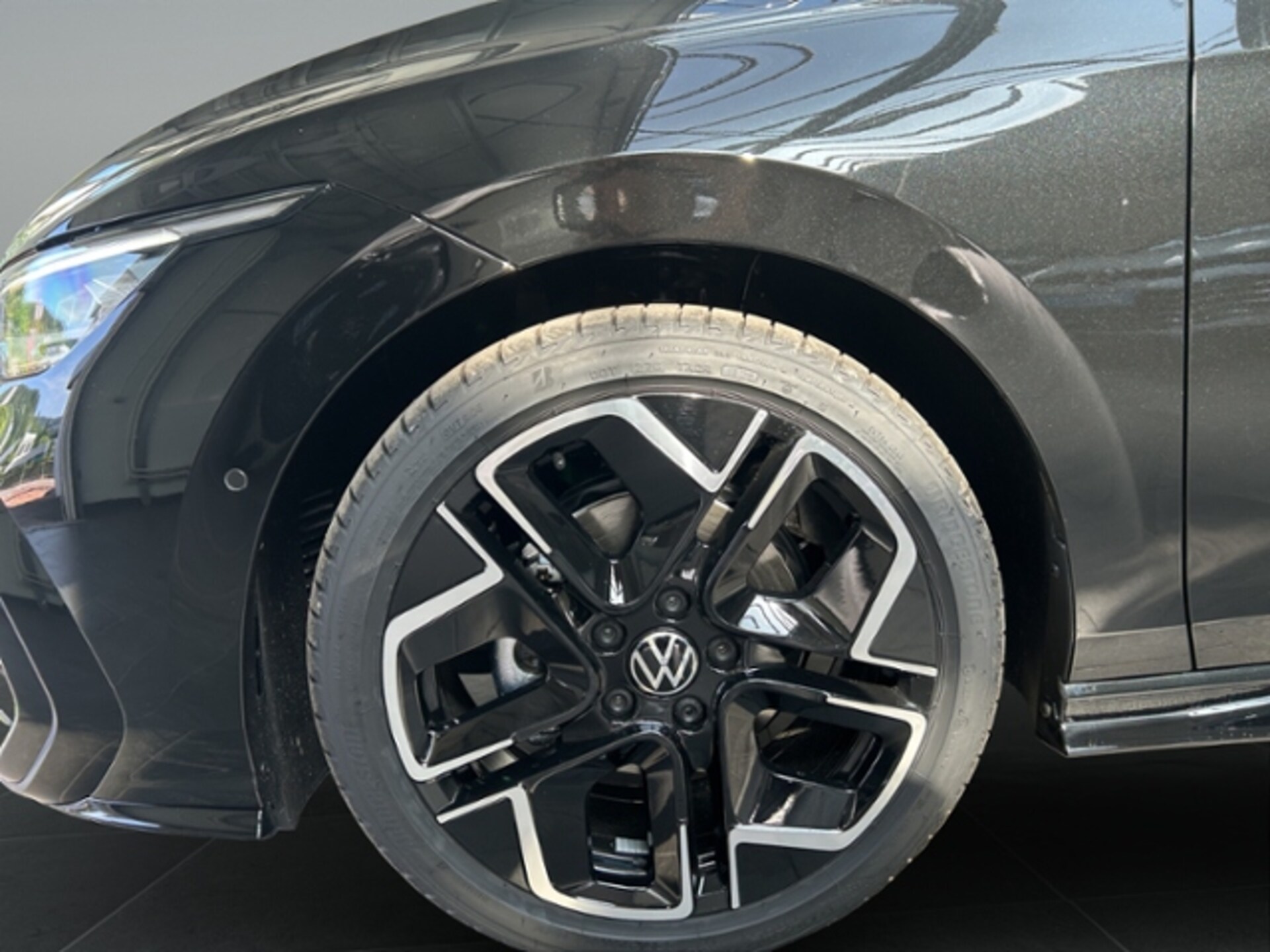 Volkswagen Golf Variant R-Line