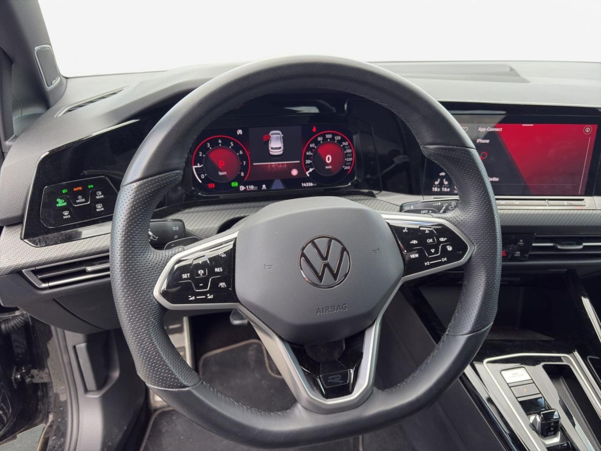 Volkswagen Golf R-Line
