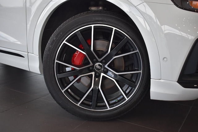 2023 Audi Q8