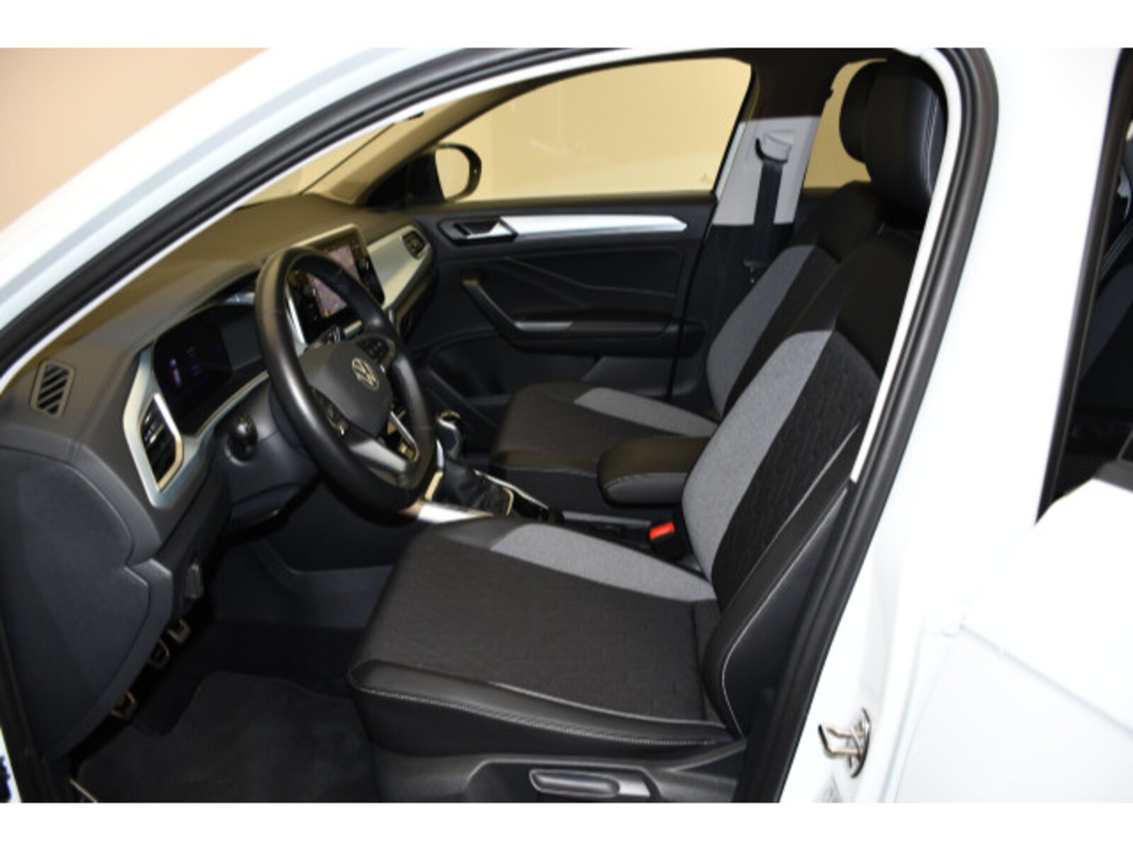 Volkswagen T-Roc – Bild 3