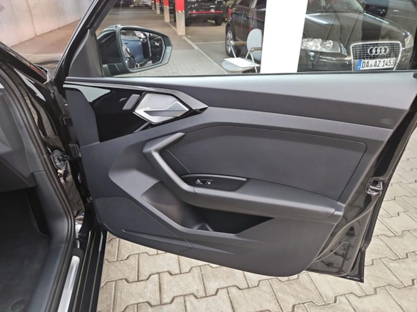 Bild über Audi A1 Sportback advanced 30 TFSI Schaltgetriebe - für weitere Informationen kontaktieren Sie den Audi Partner