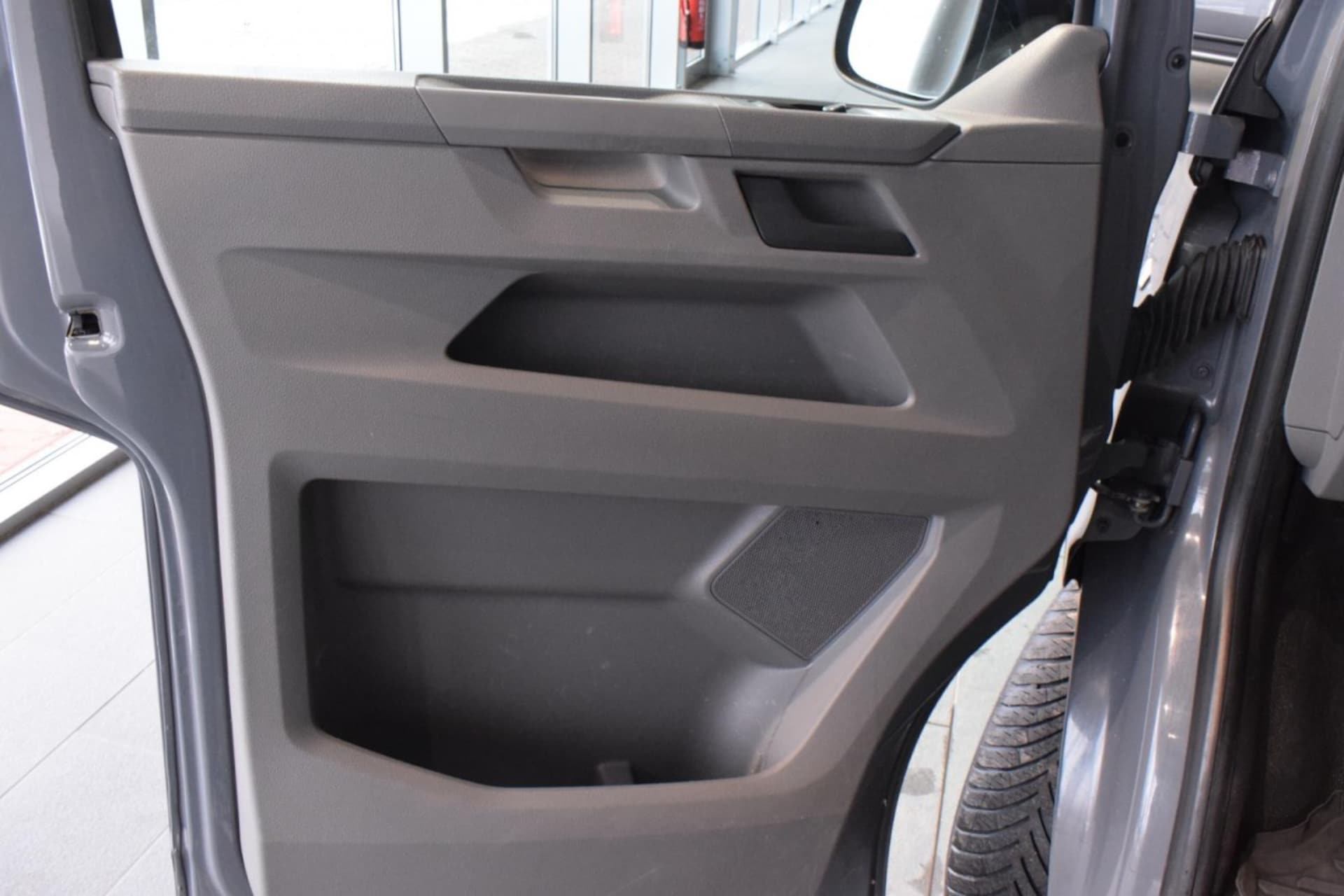 Volkswagen T6.1 Transporter Kasten kurzer Radstand