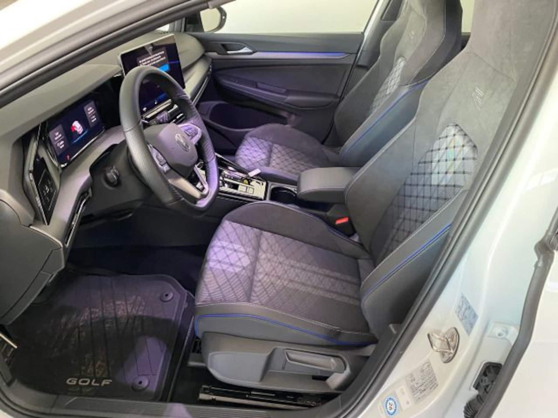 Volkswagen Golf Variant R-Line