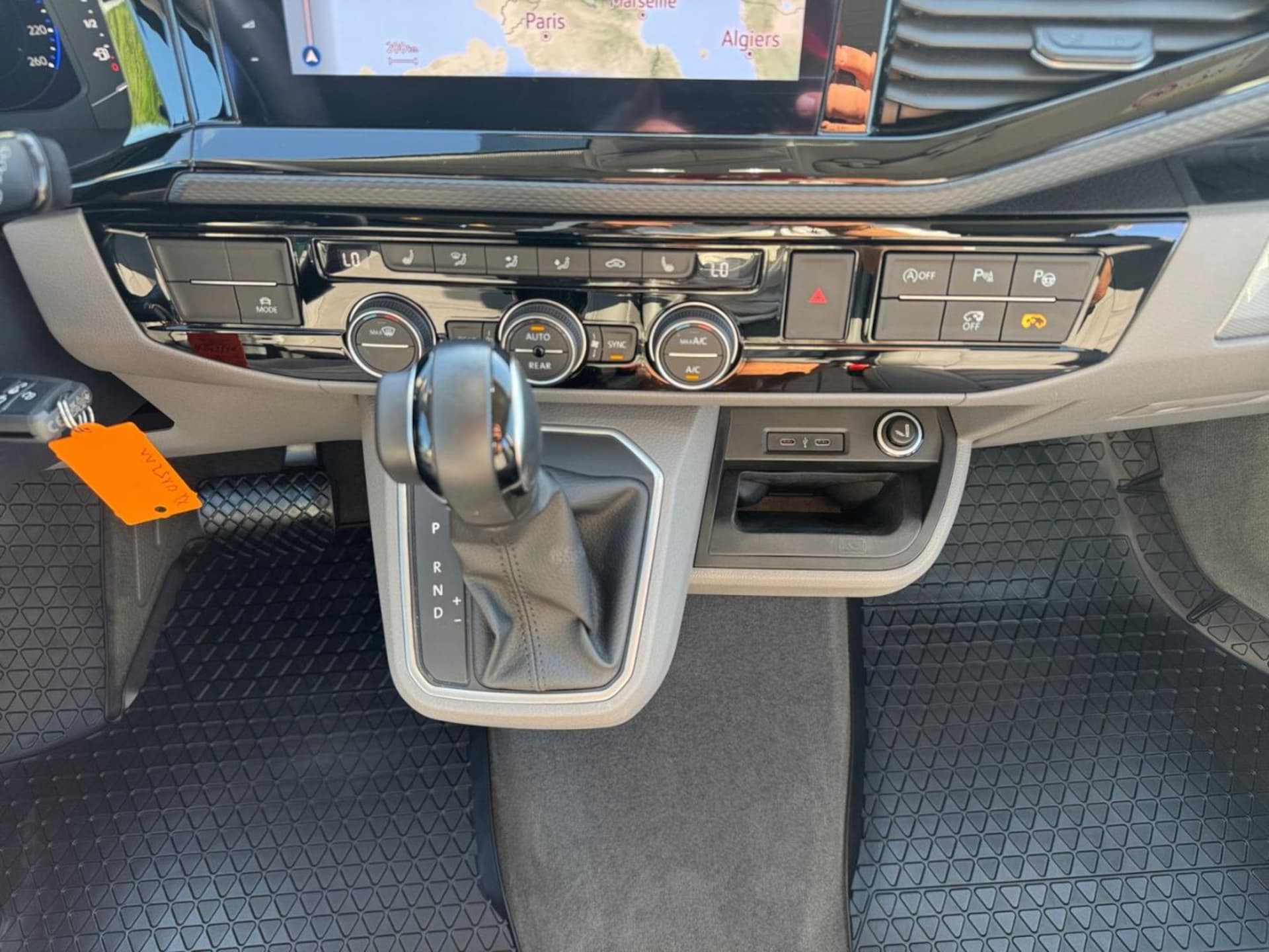 Volkswagen T6.1 California Ocean