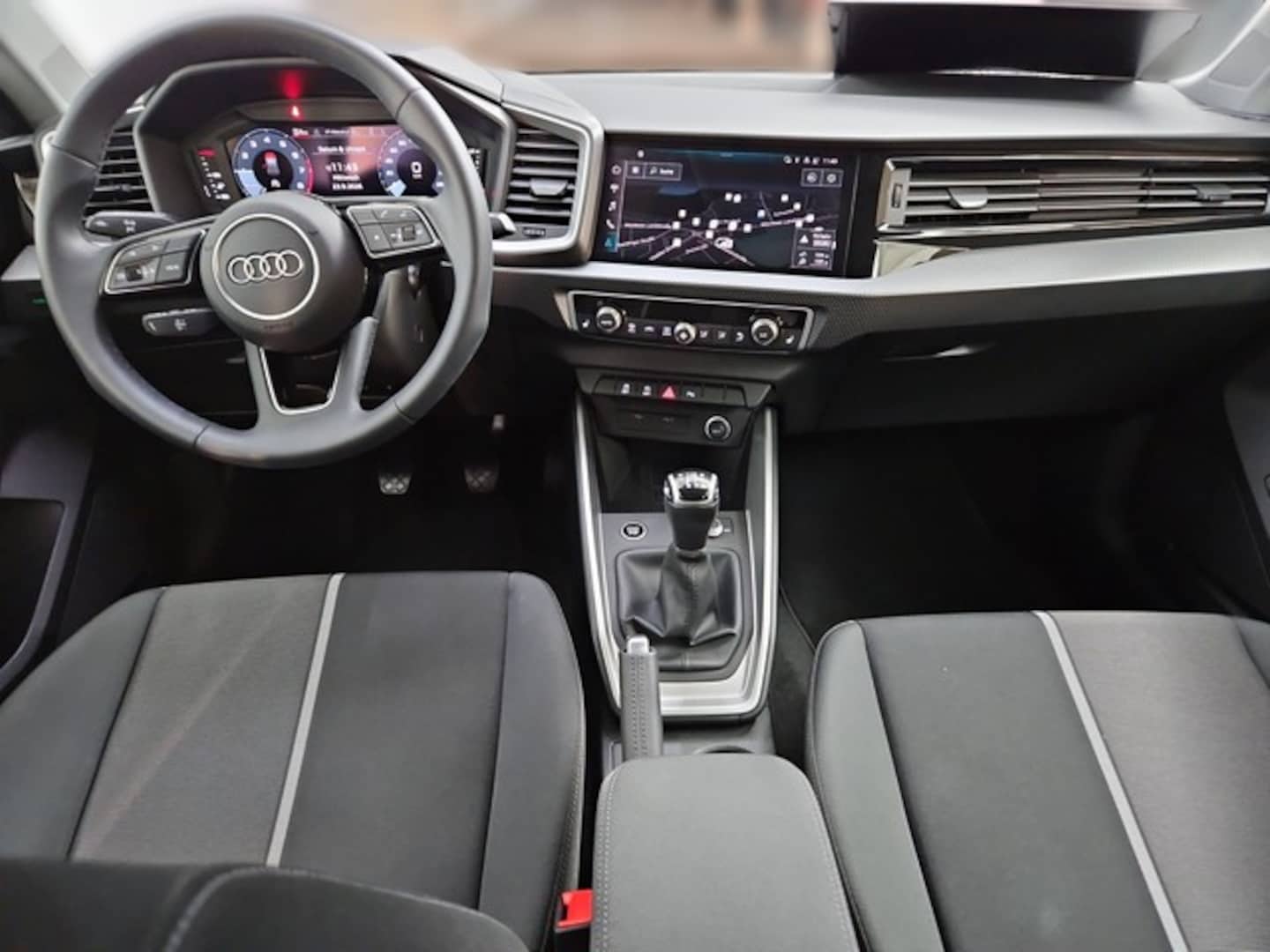 Bild über Audi A1 Sportback advanced 30 TFSI Schaltgetriebe - für weitere Informationen kontaktieren Sie den Audi Partner