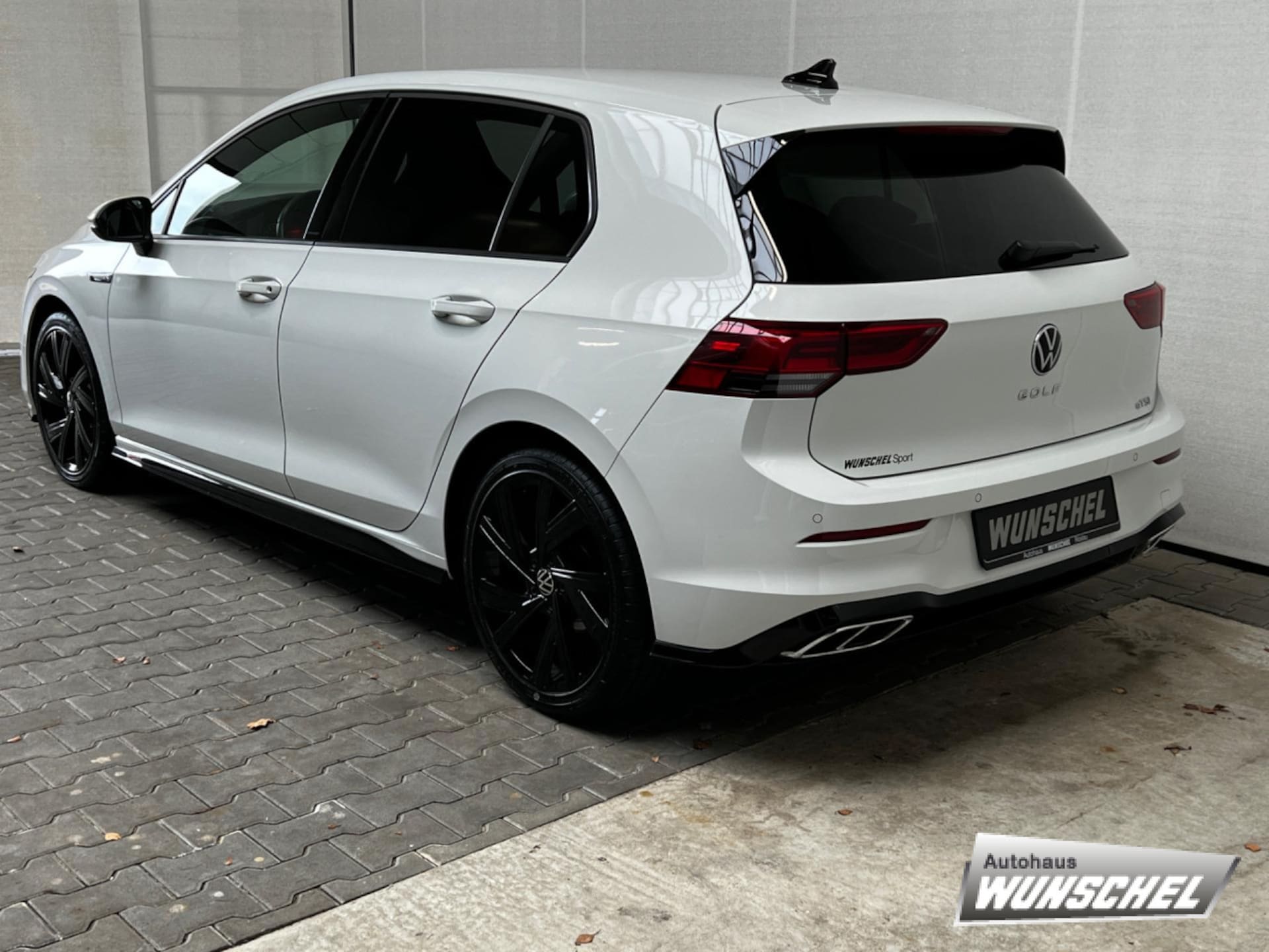 Volkswagen Golf R-Line