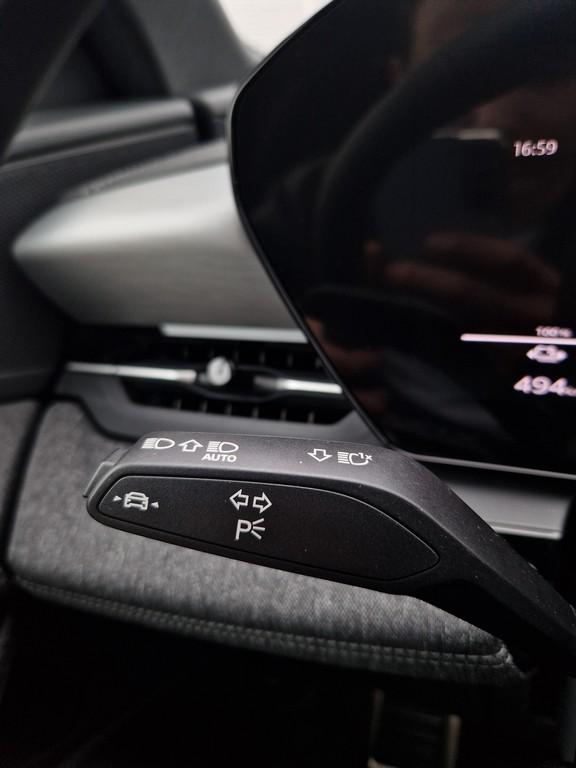 Image about Audi Q6 SUV e-tron S line e-tron performance 225,00 kW