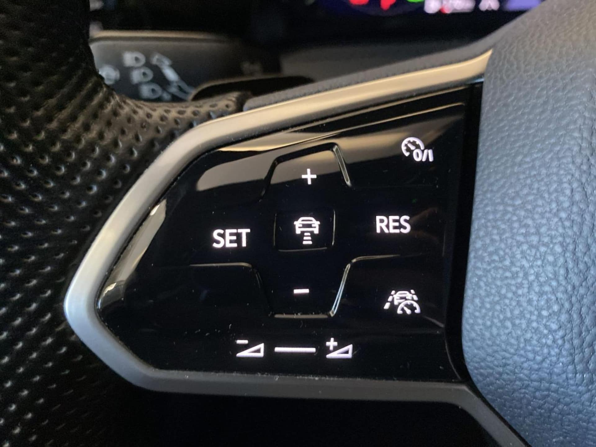 Volkswagen Golf Variant R-Line