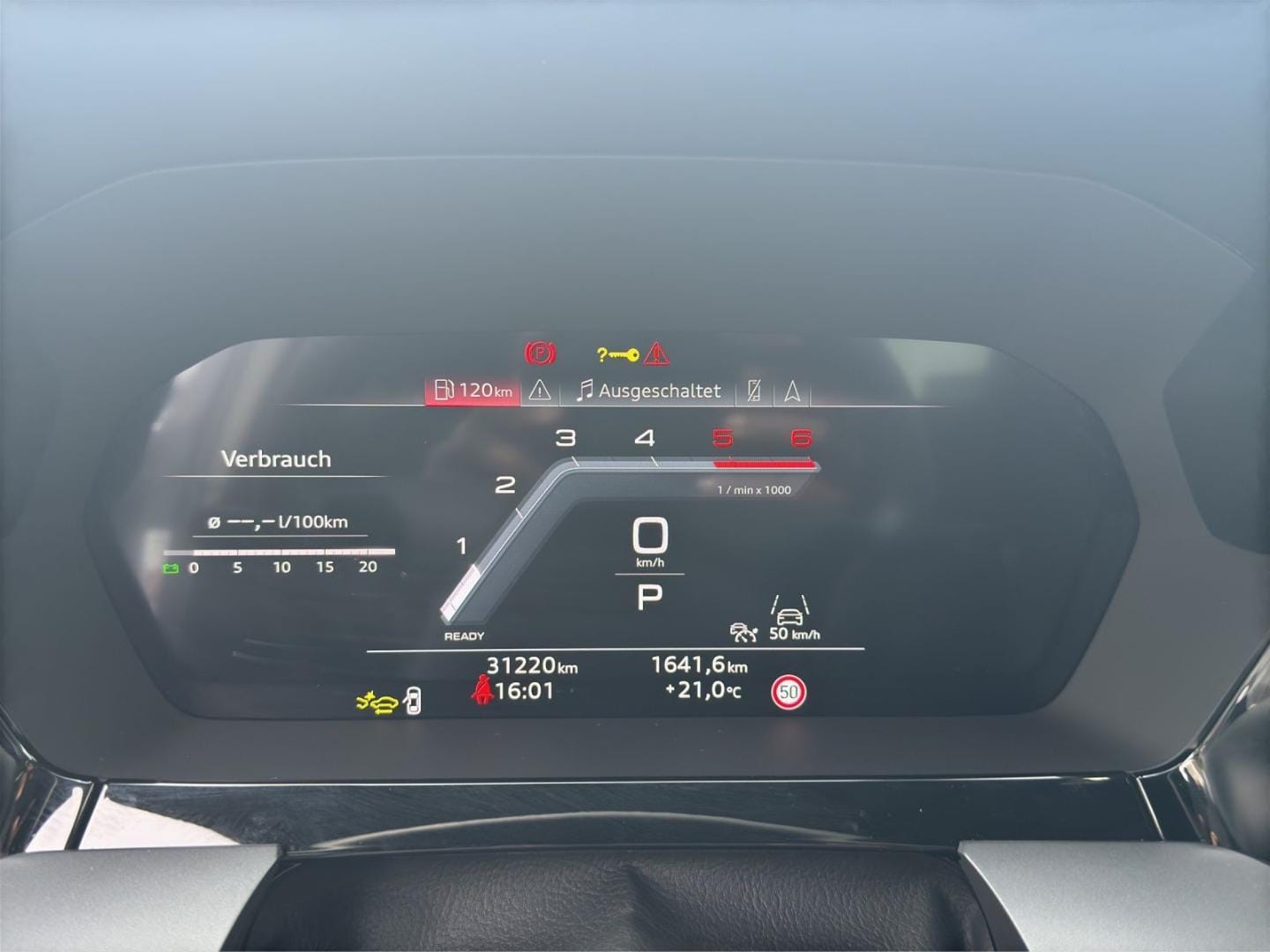Bild über Audi A3 Sportback 35 TDI S tronic - für weitere Informationen kontaktieren Sie den Audi Partner