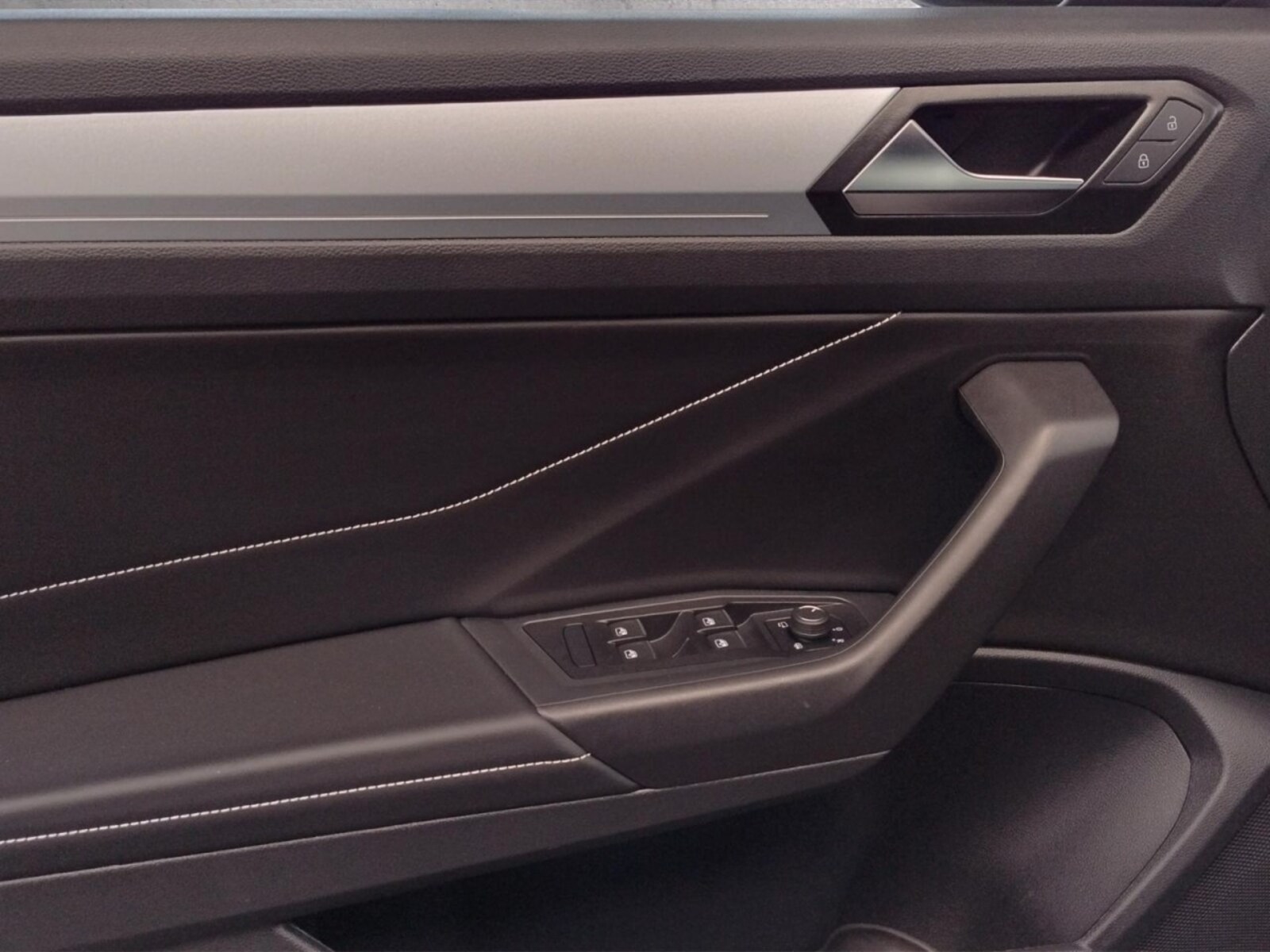 Volkswagen T-Roc Cabriolet – Bild 12