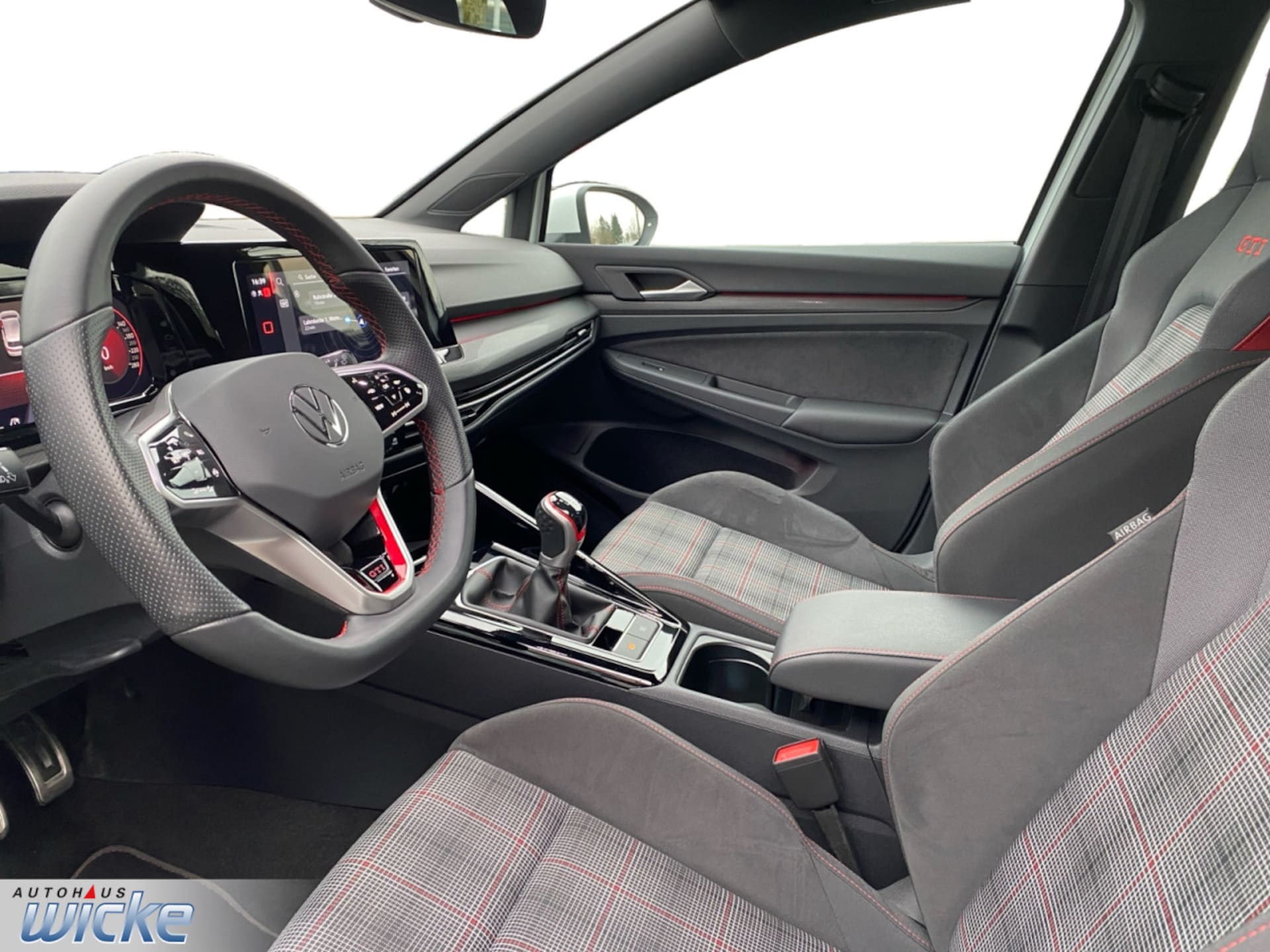 Volkswagen Golf GTI