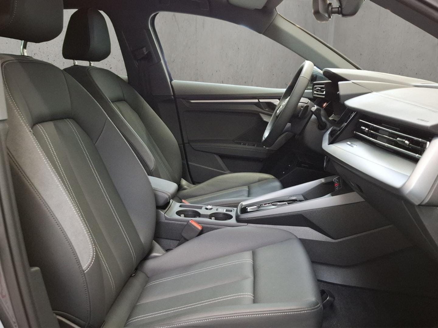 Bild über Audi A3 Sportback TFSI e S line 40 TFSI e S tronic - für weitere Informationen kontaktieren Sie den Audi Partner