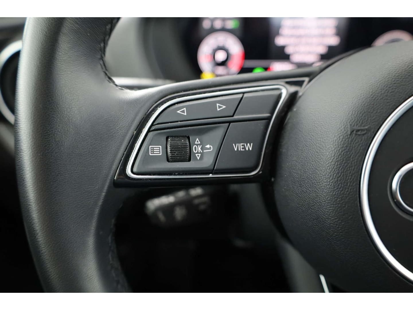 Bild über Audi Q2 advanced 35 TFSI S tronic - für weitere Informationen kontaktieren Sie den Audi Partner