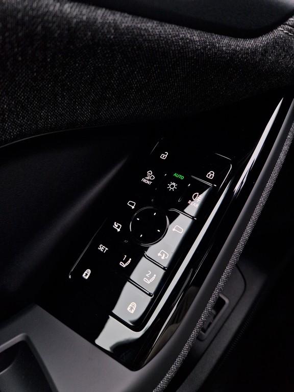 Image about Audi Q6 SUV e-tron S line e-tron performance 225,00 kW