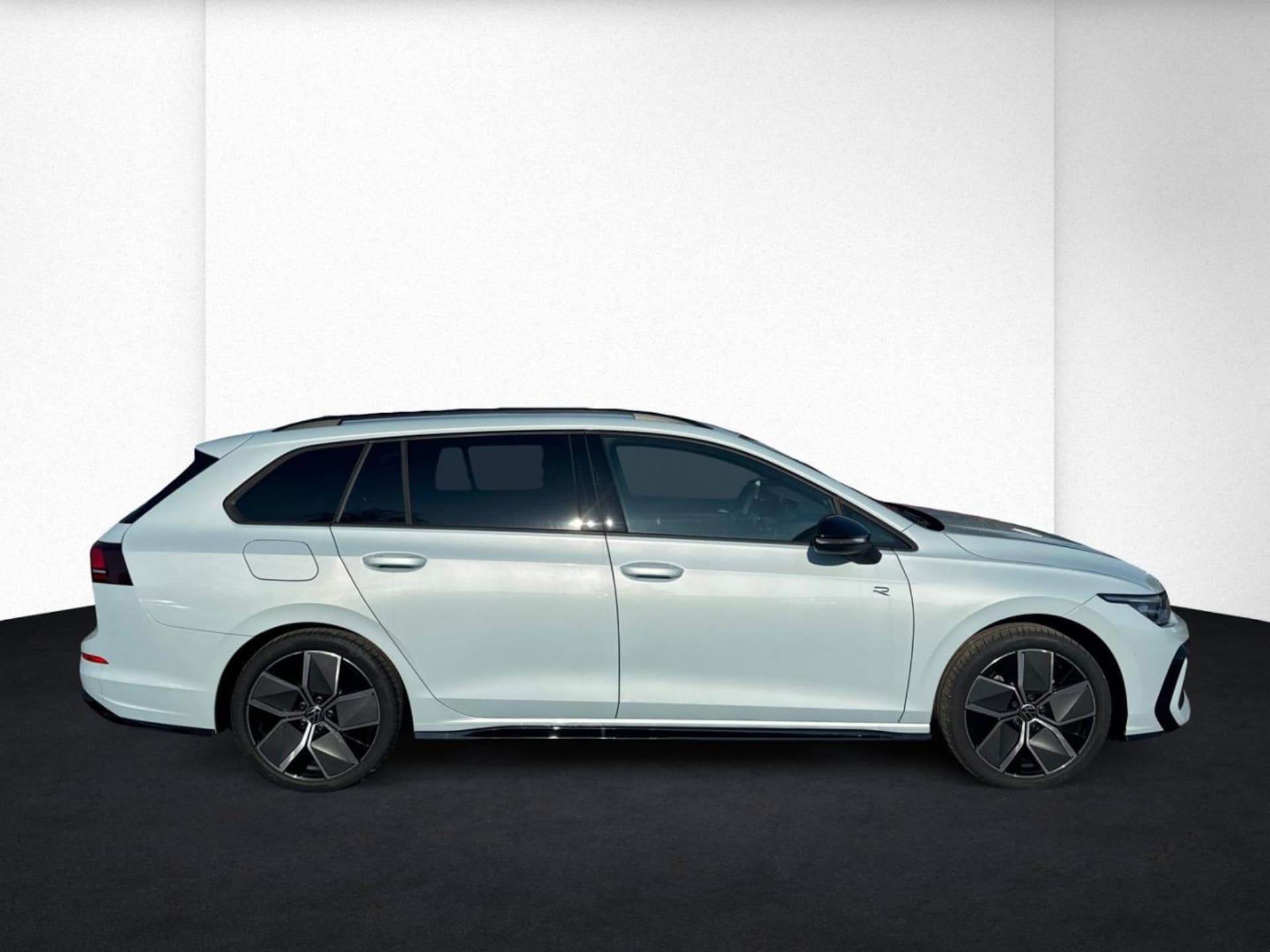 Volkswagen Golf Variant R-Line