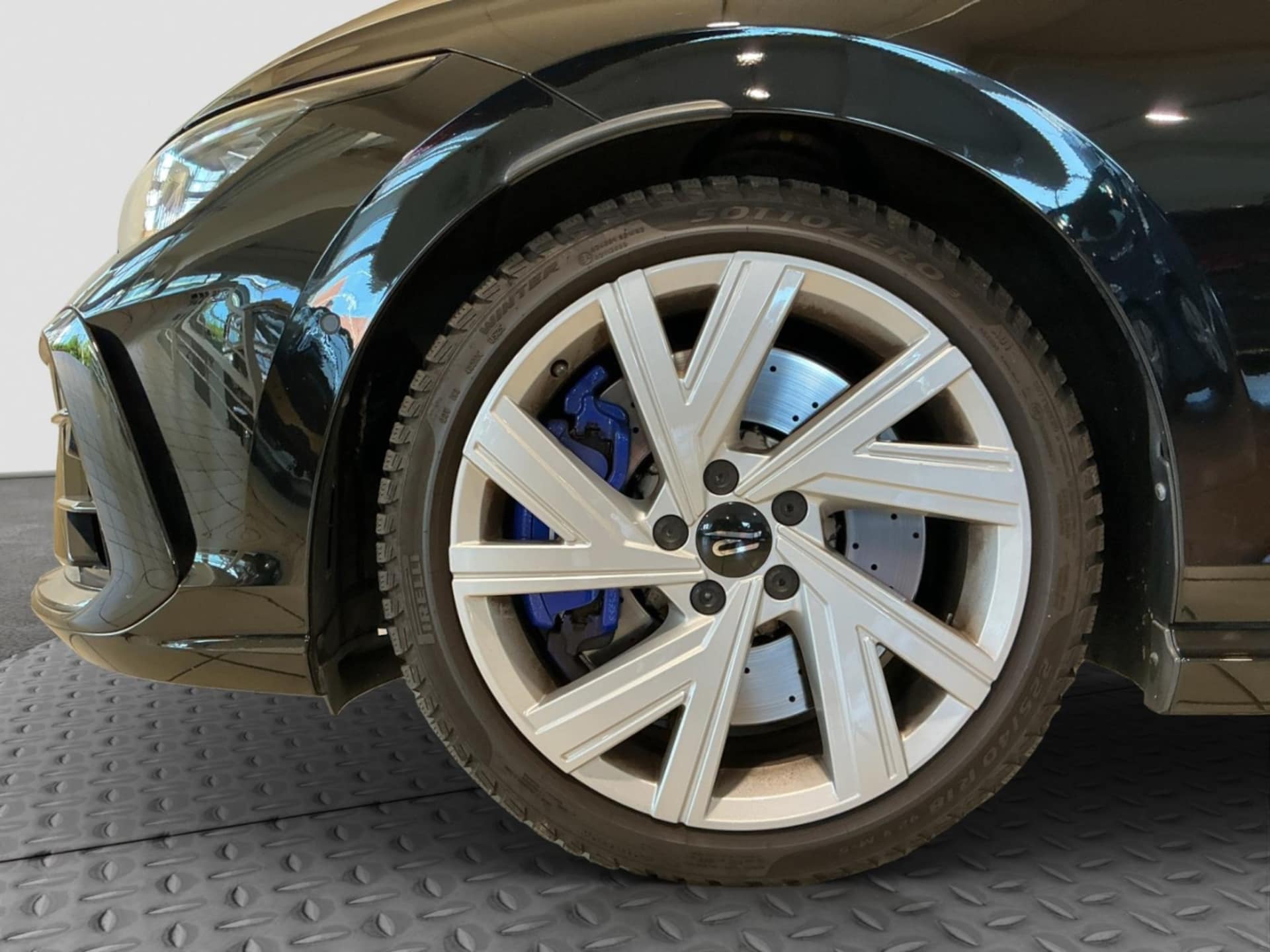 Volkswagen Golf R