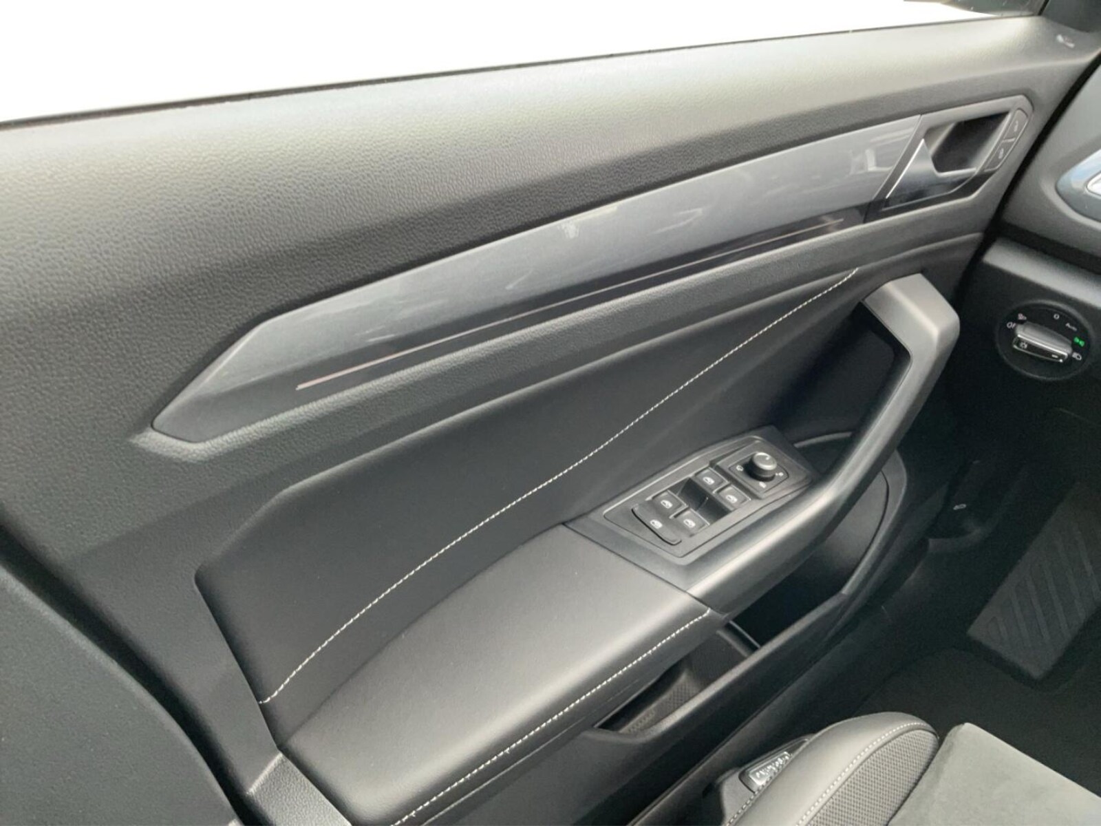 Volkswagen T-Roc – Bild 10