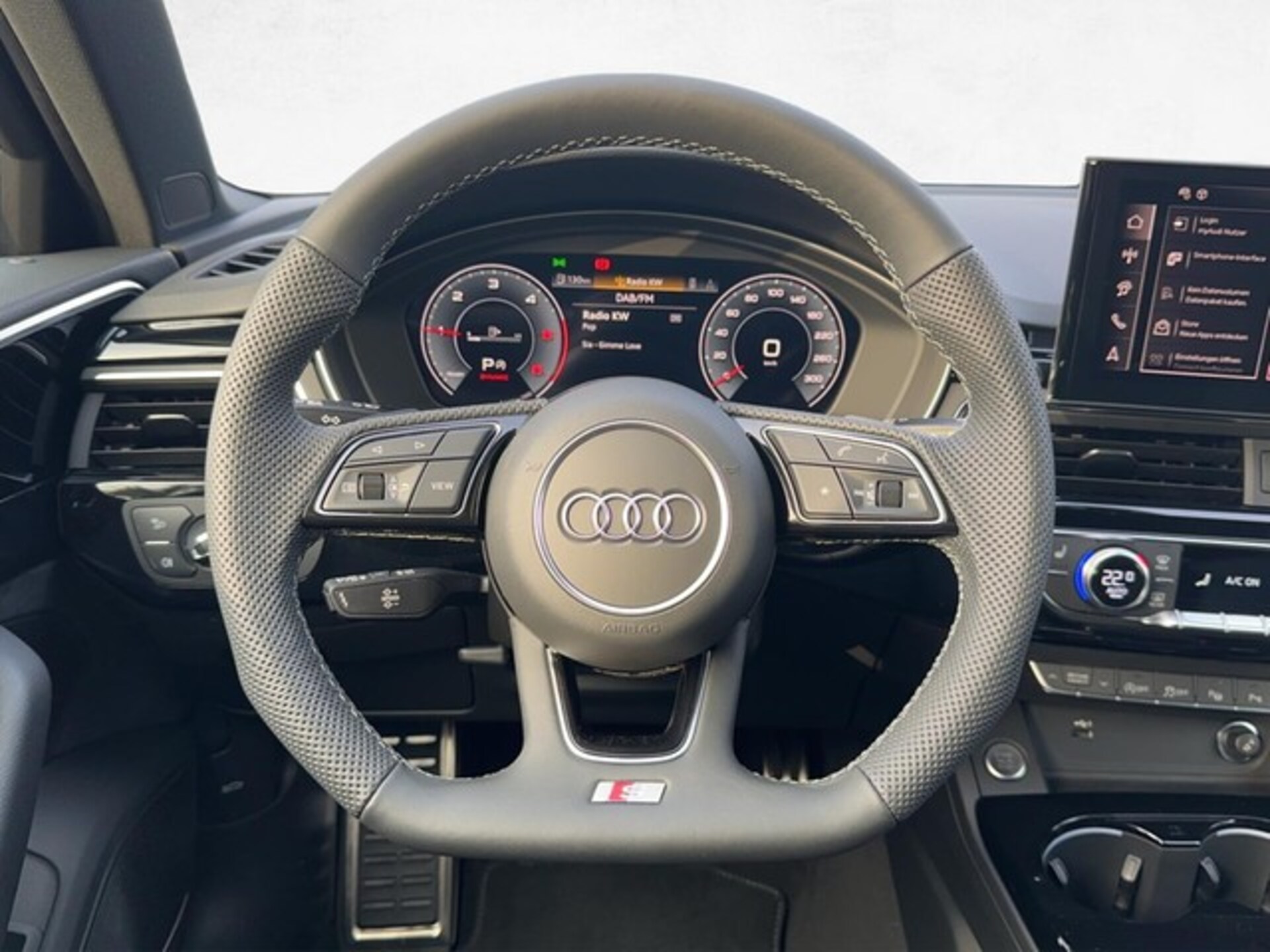 Audi A4 Avant S line