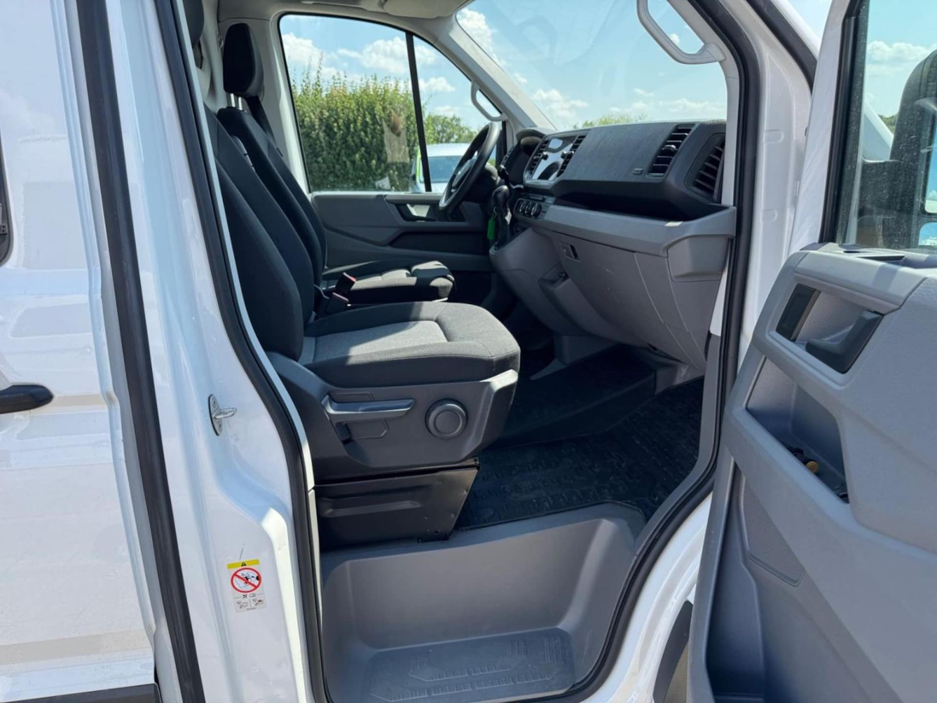 Volkswagen Crafter Kasten langer Radstand
