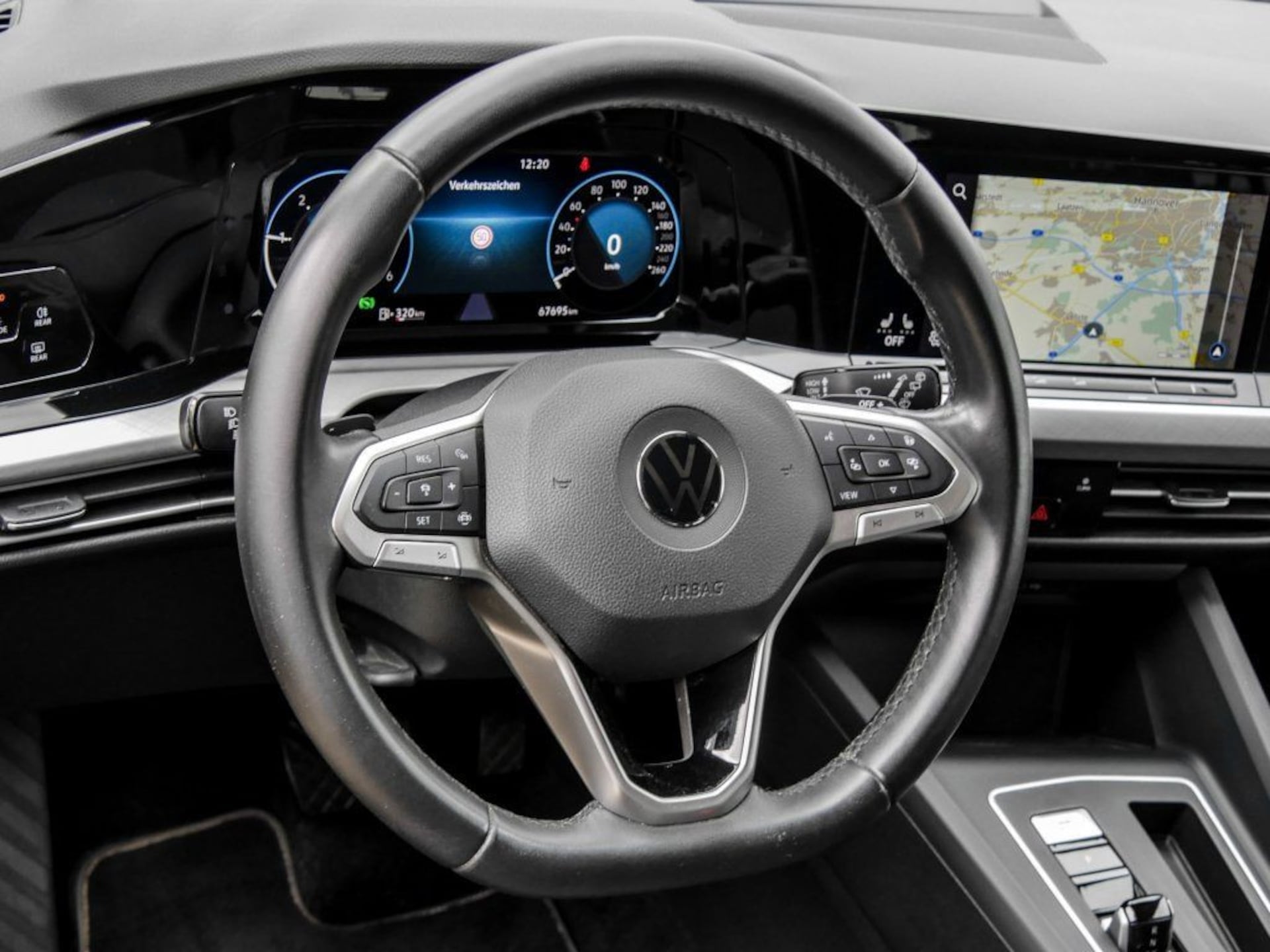 Volkswagen Golf Variant Life