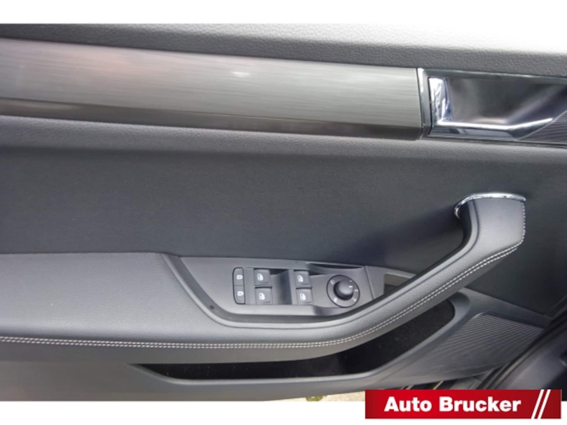 Skoda Superb Combi Style