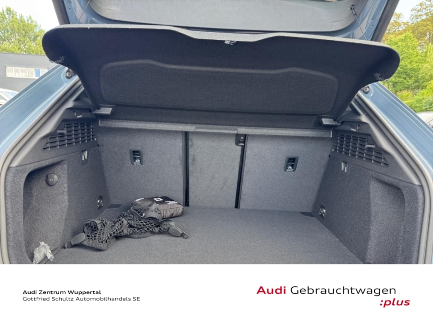 Bild über Audi RS 3 Sportback TFSI quattro 294 kW S tronic - für weitere Informationen kontaktieren Sie den Audi Partner